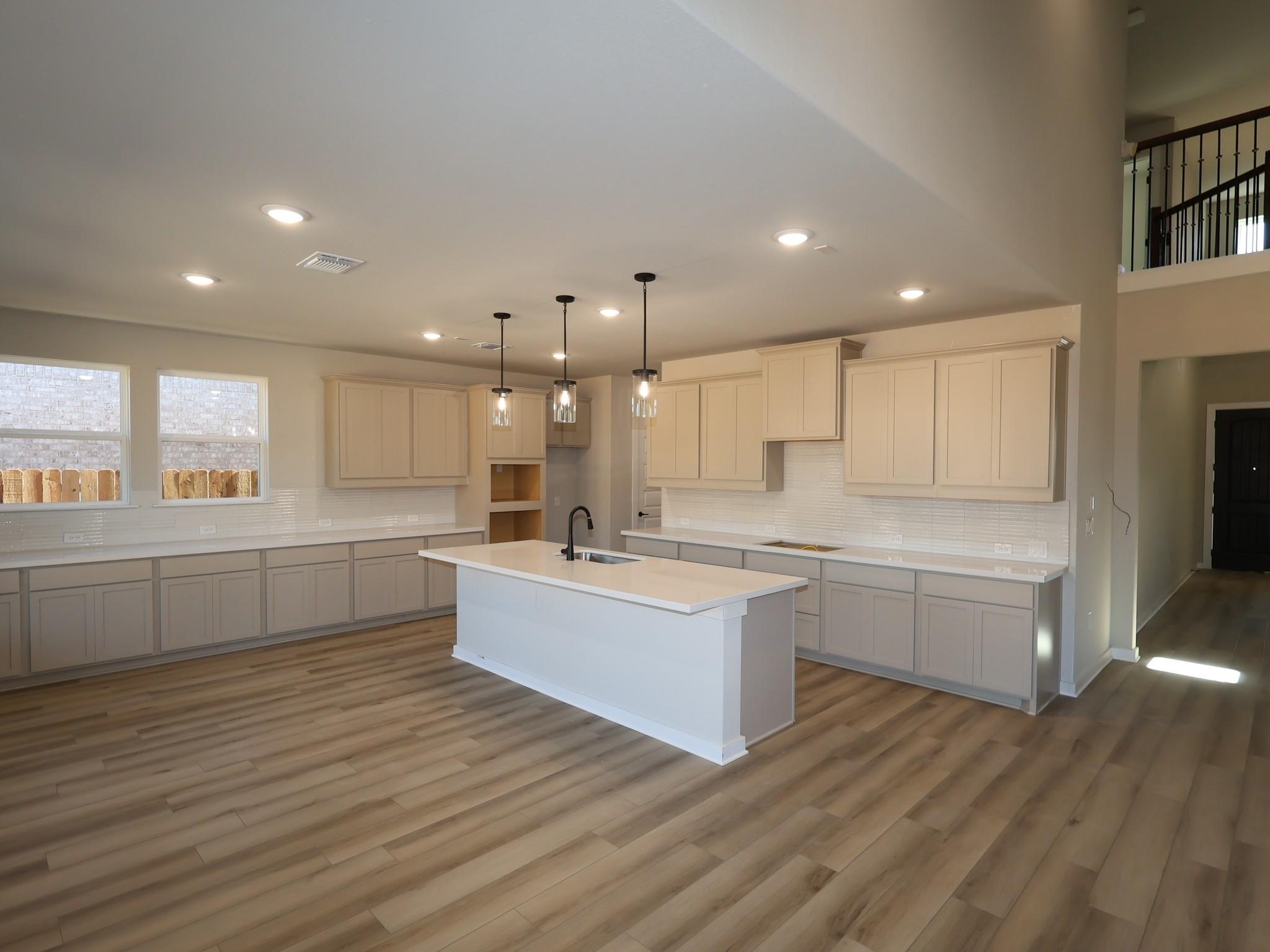 3713 Helena Way, Leander, TX 78641