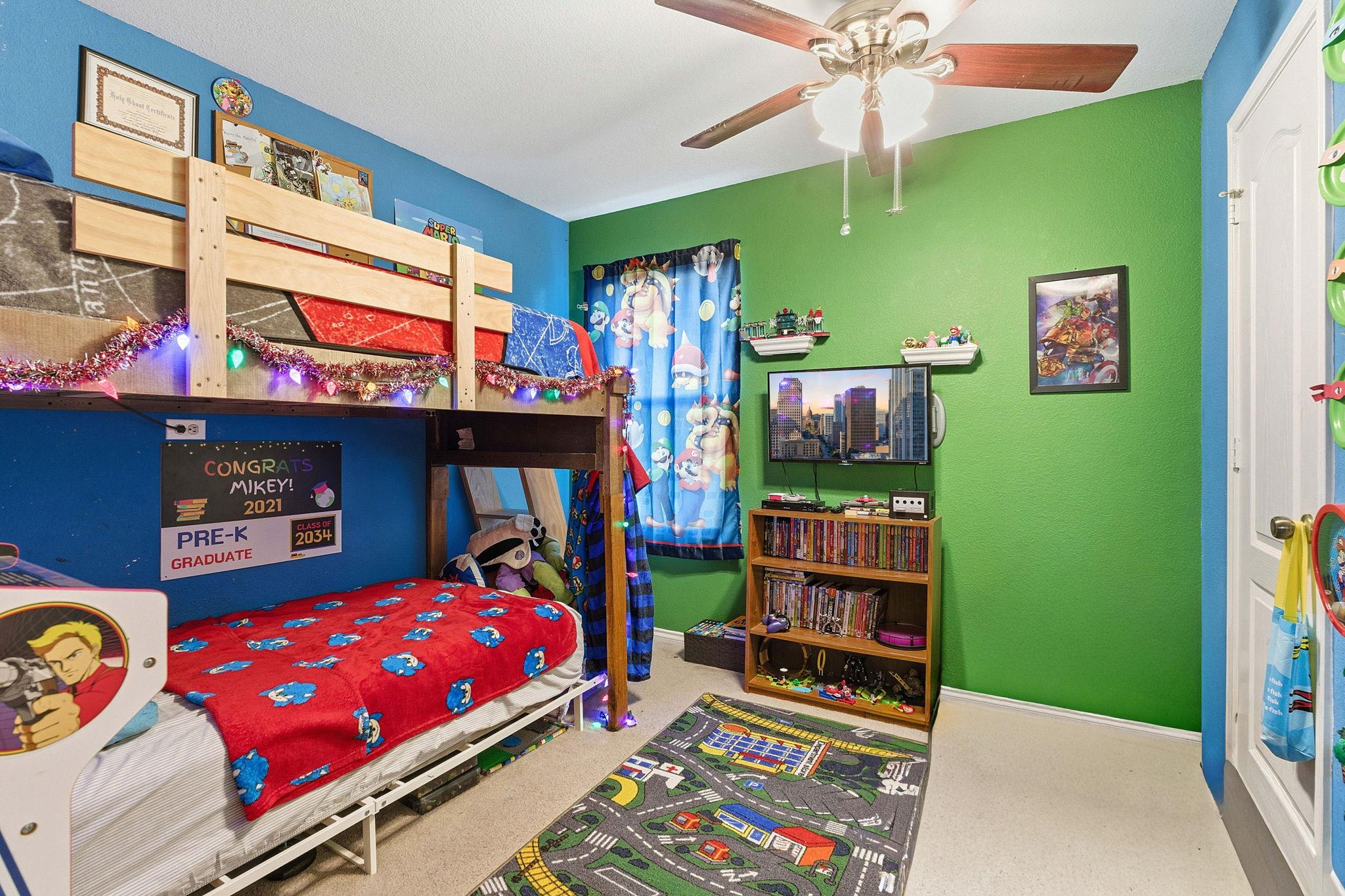 5628 SE Sunday Silence Dr, Del Valle, TX 78617