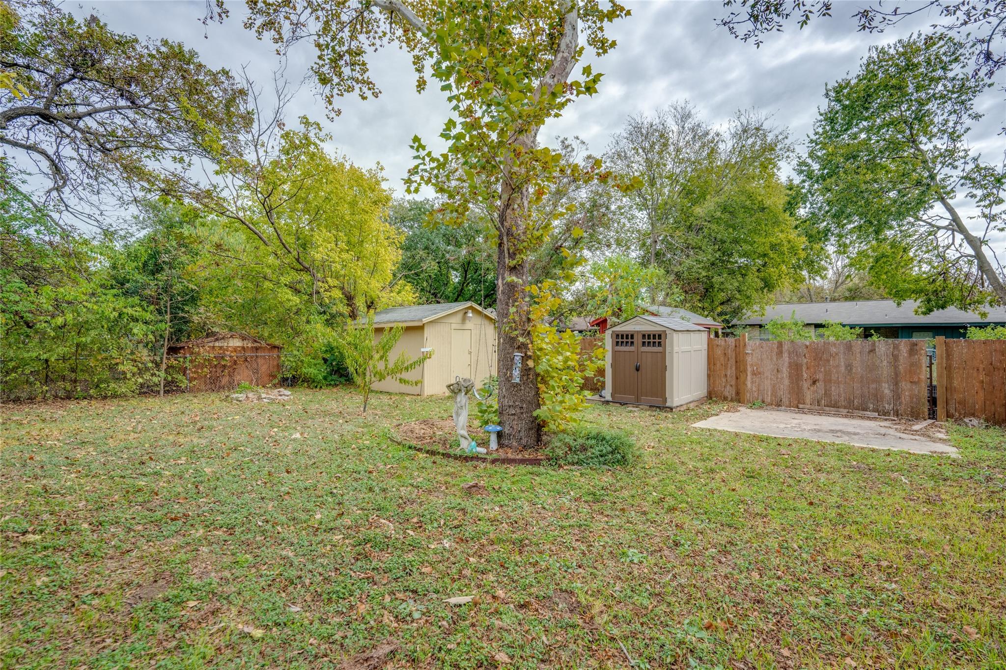 806 Barbara Dr, San Marcos, TX 78666