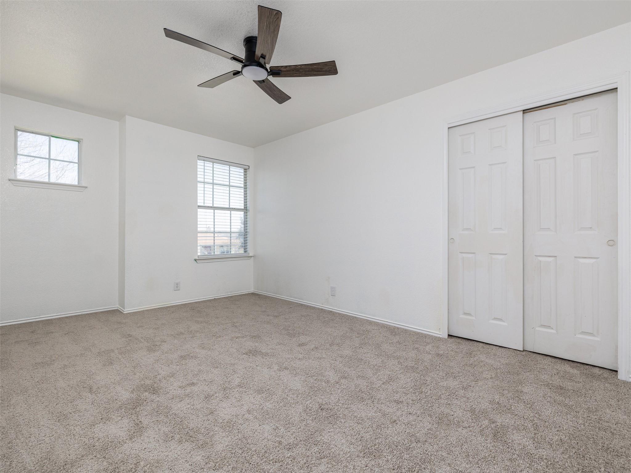 102 Erin Cv, Hutto, TX 78634