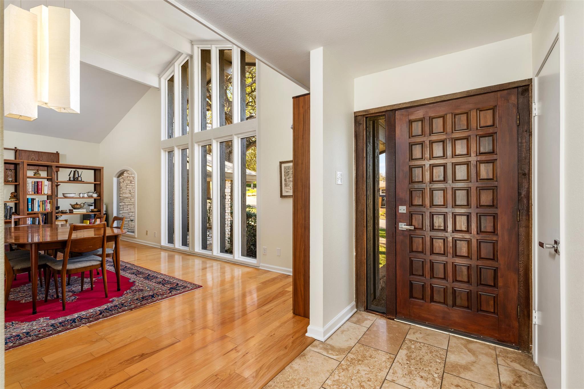 8805 Mountain Ridge Dr, Austin, TX 78759