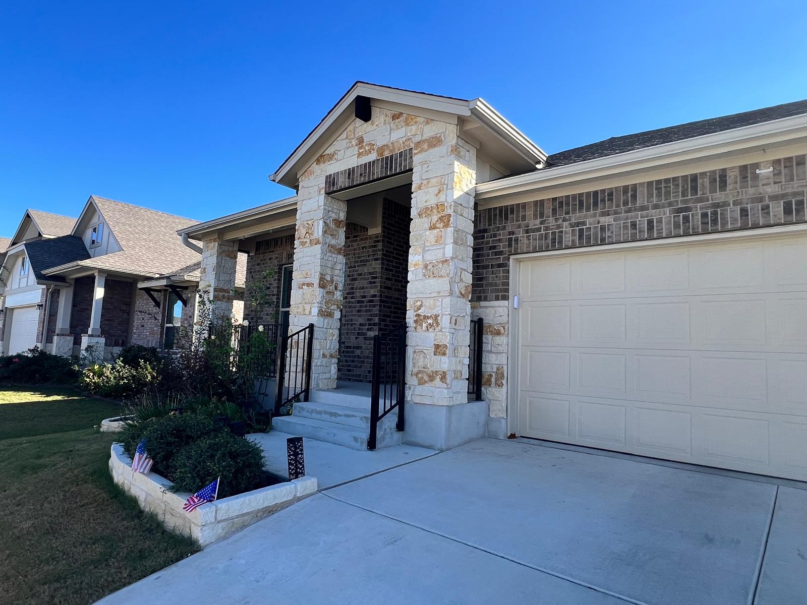 528 Elm Green St, Hutto, TX 78634