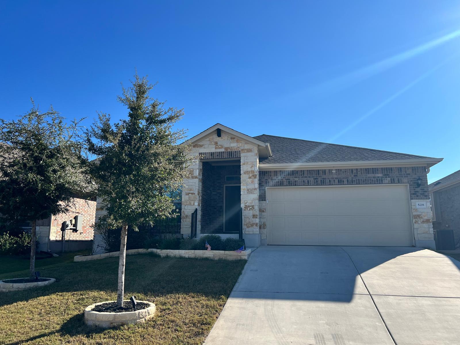 528 Elm Green St, Hutto, TX 78634
