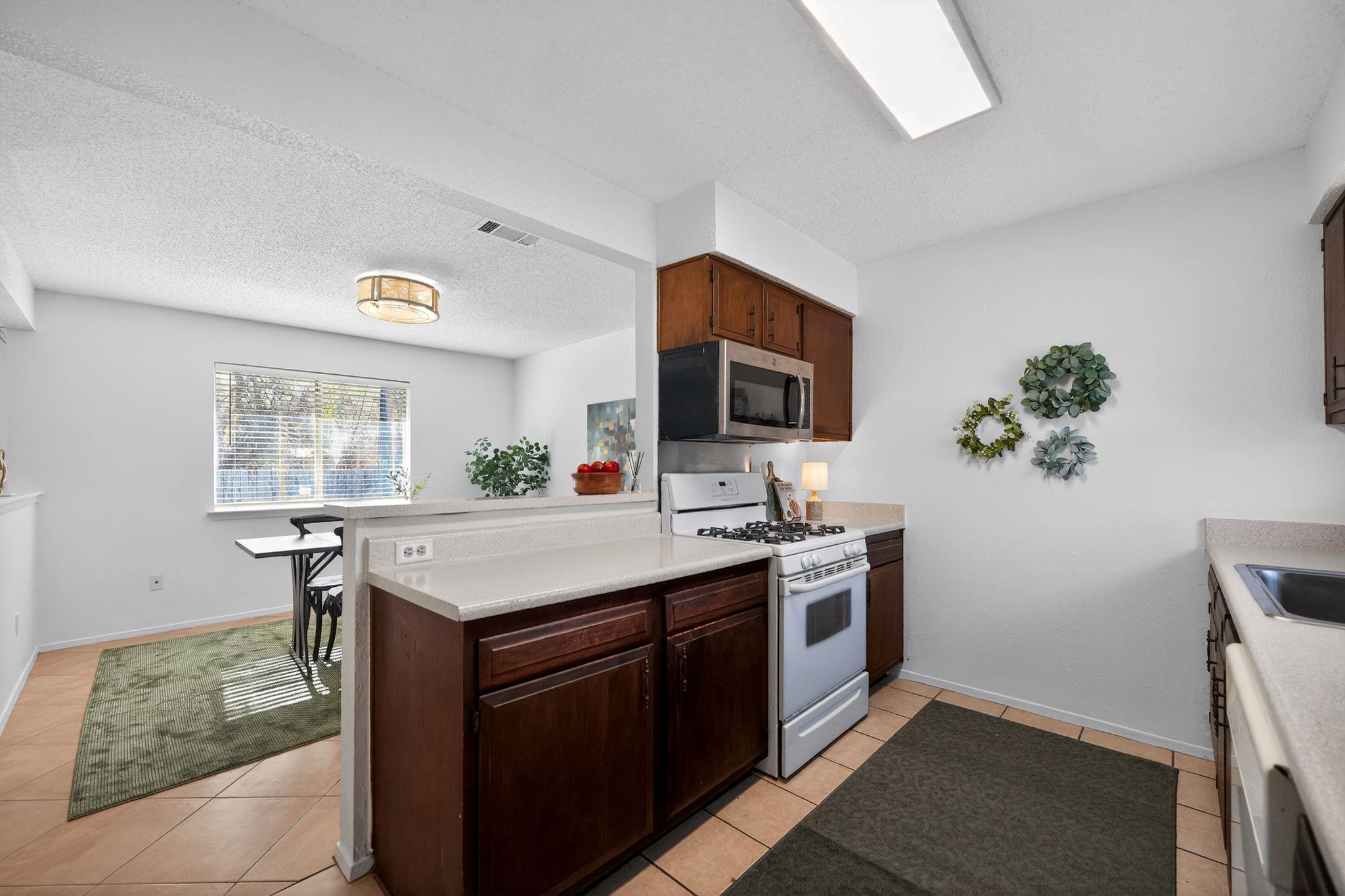 9709 Meadowheath Dr, Austin, TX 78729