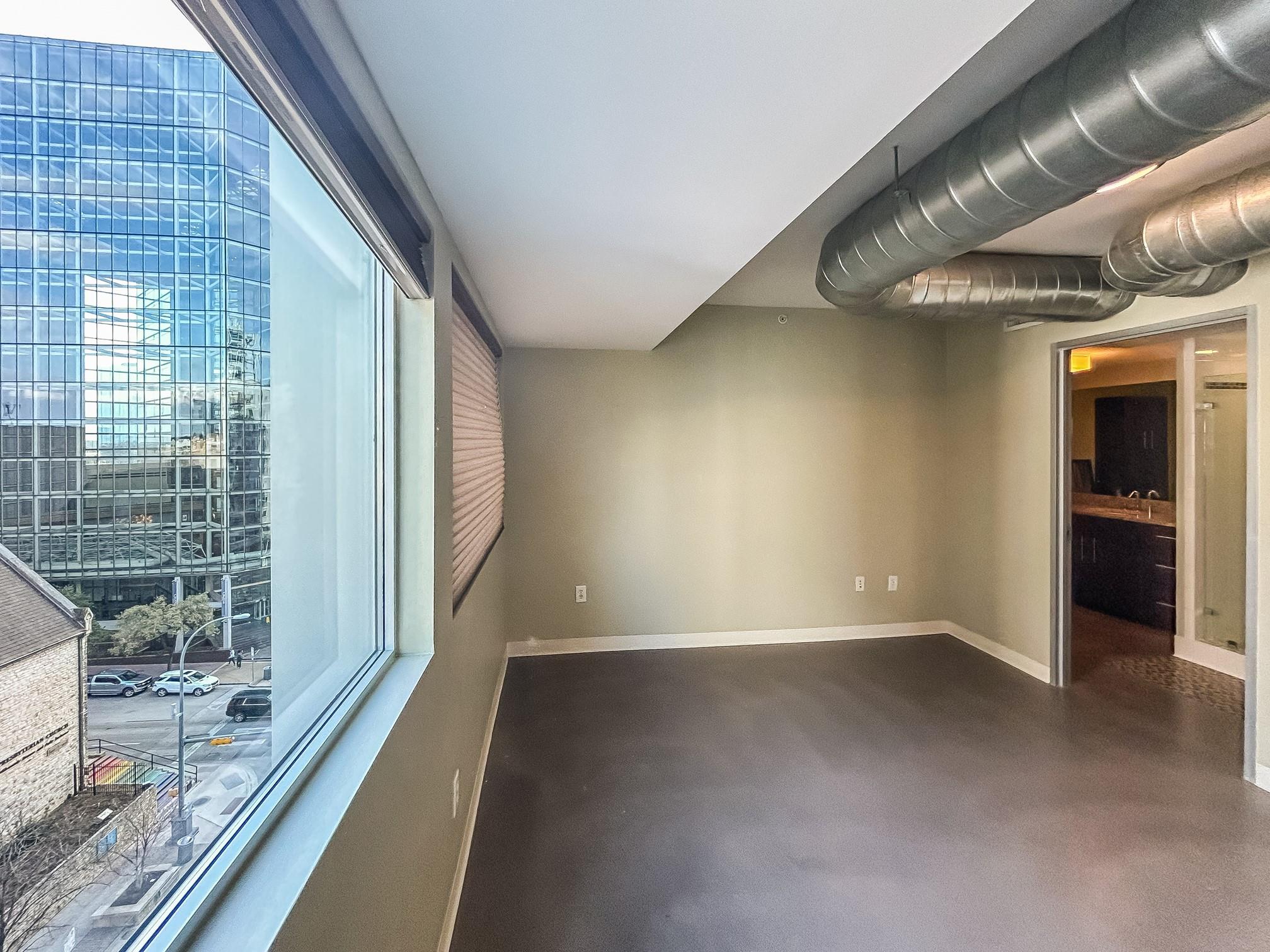 800 Brazos St # 1006, Austin, TX 78701