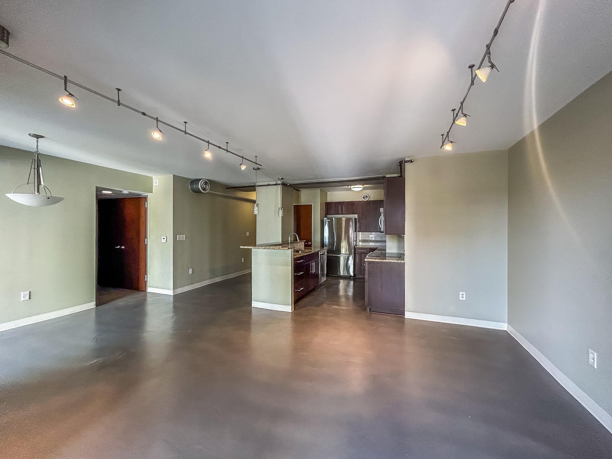 800 Brazos St # 1006, Austin, TX 78701