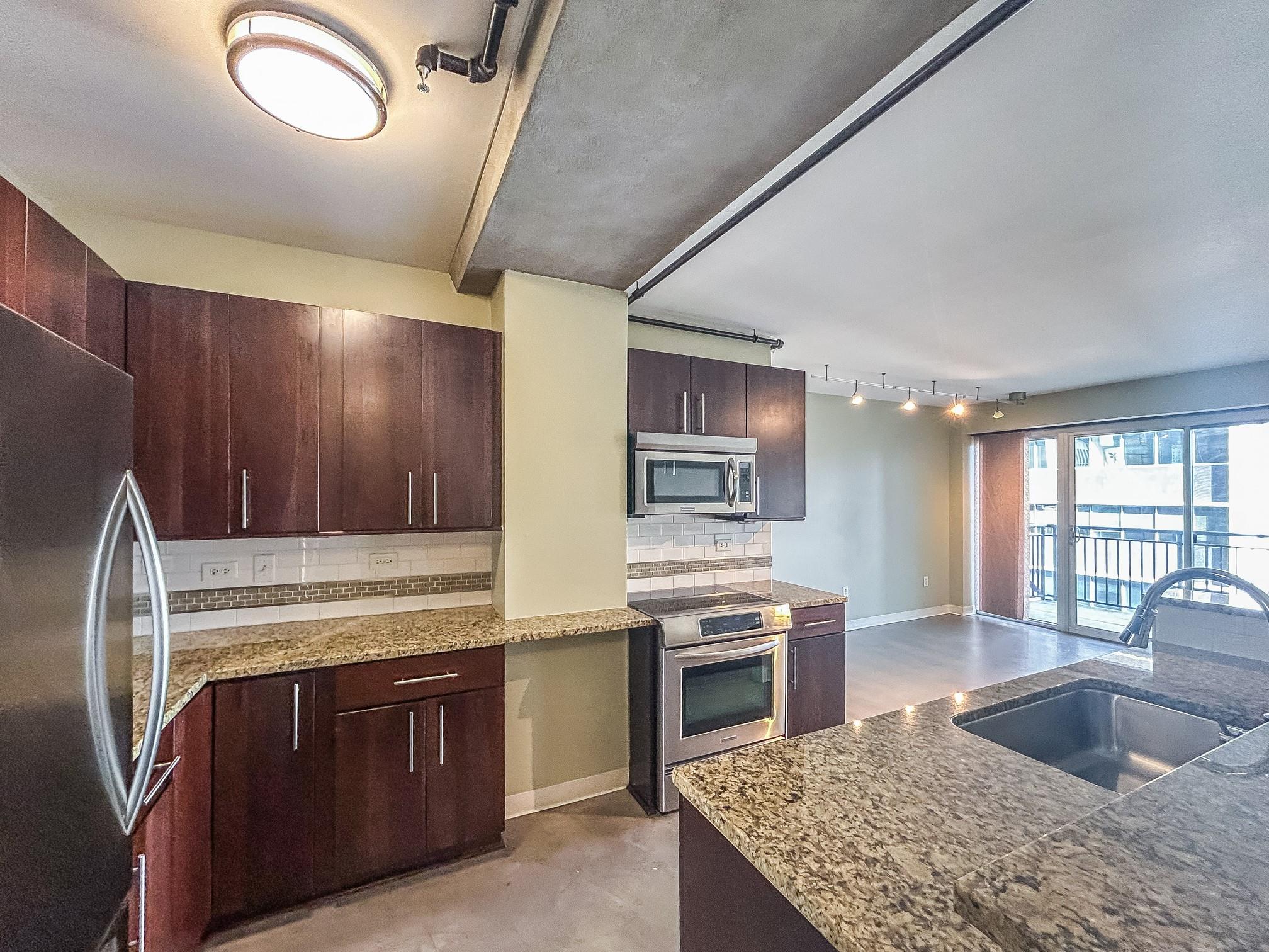 800 Brazos St # 1006, Austin, TX 78701