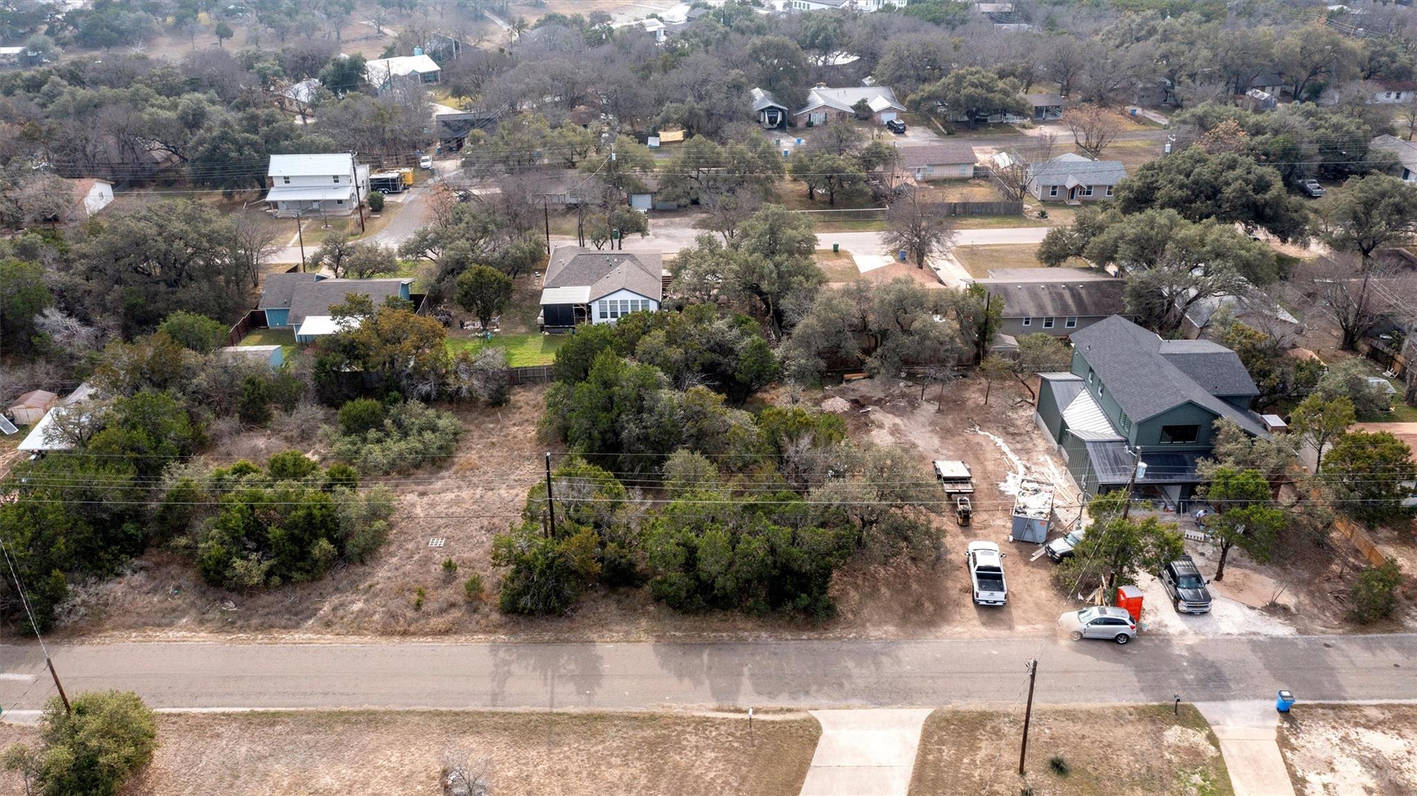 18301 Lake Oaks Dr, Jonestown, TX 78645