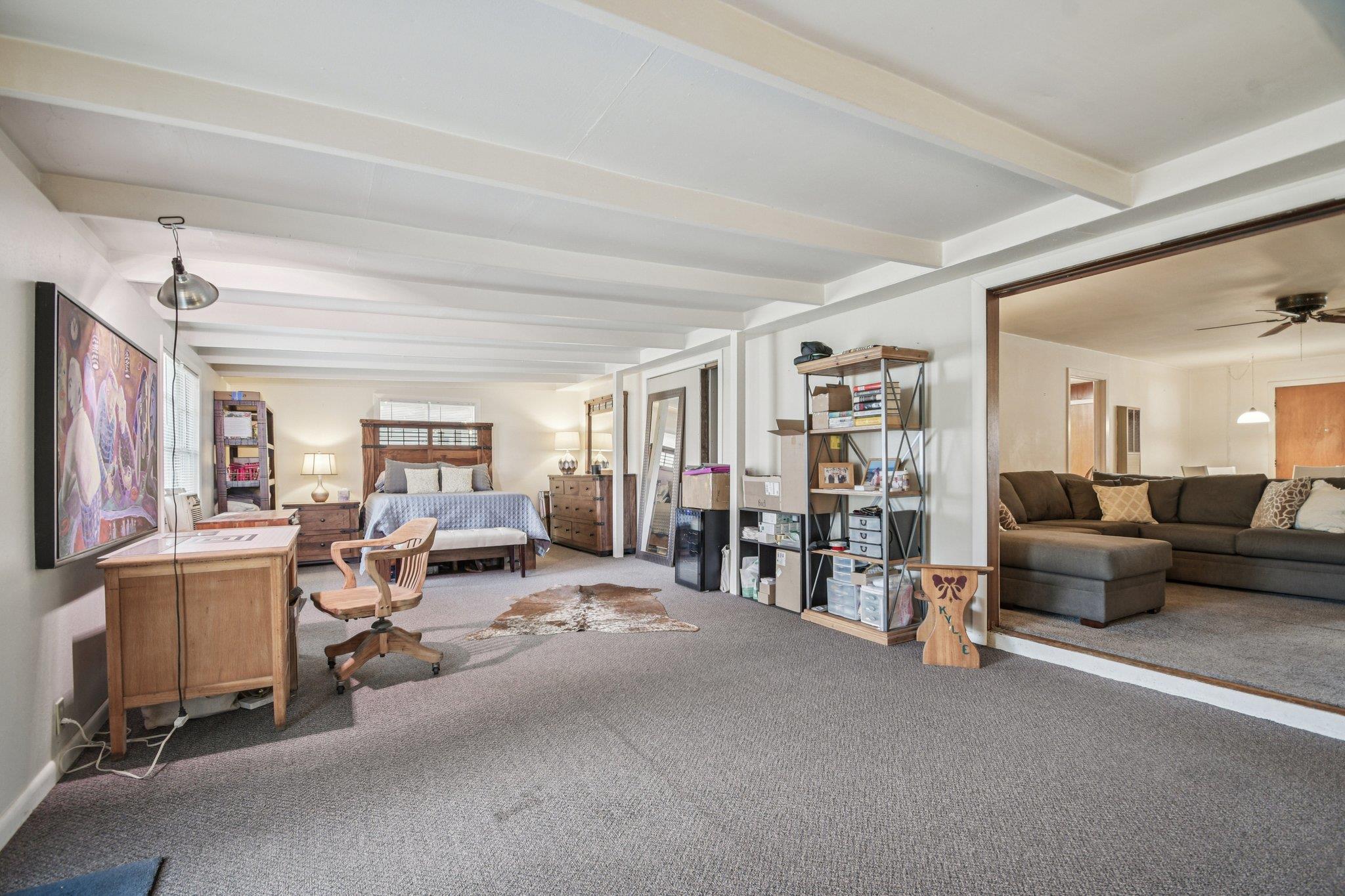 902 Turney St, Smithville, TX 78957