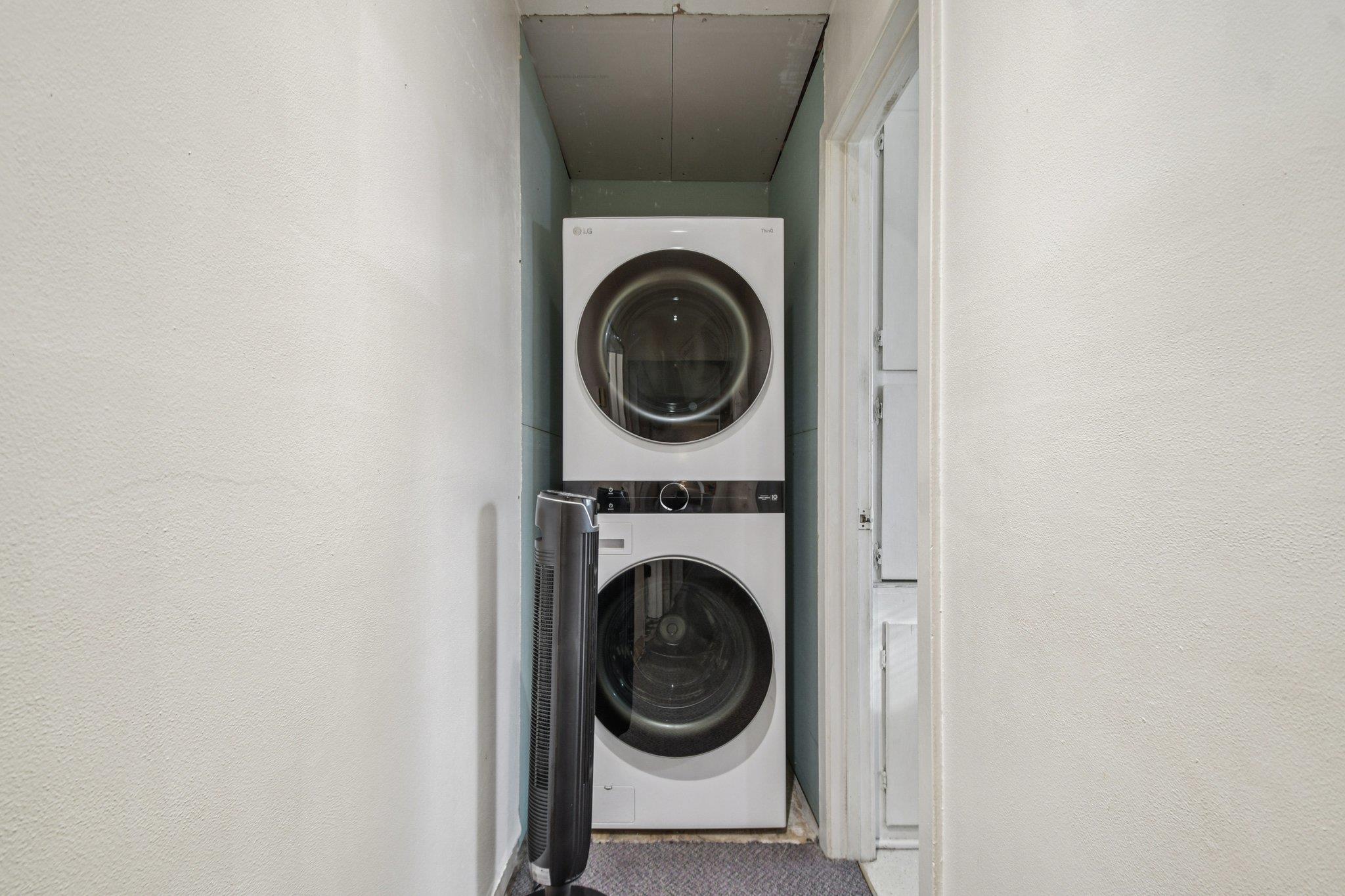 902 Turney St, Smithville, TX 78957