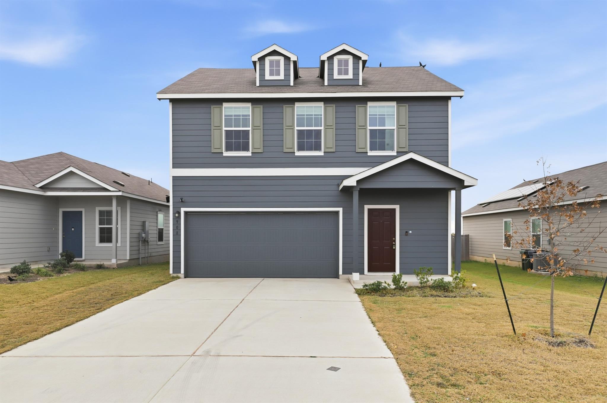 908 Rancho Del Cielo Loop, Jarrell, TX 76537