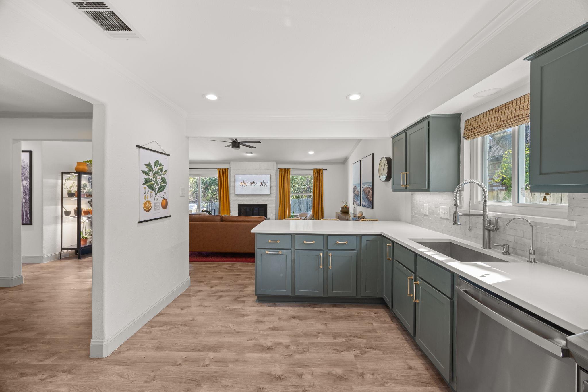 8401 Alabama Dr, Austin, TX 78745