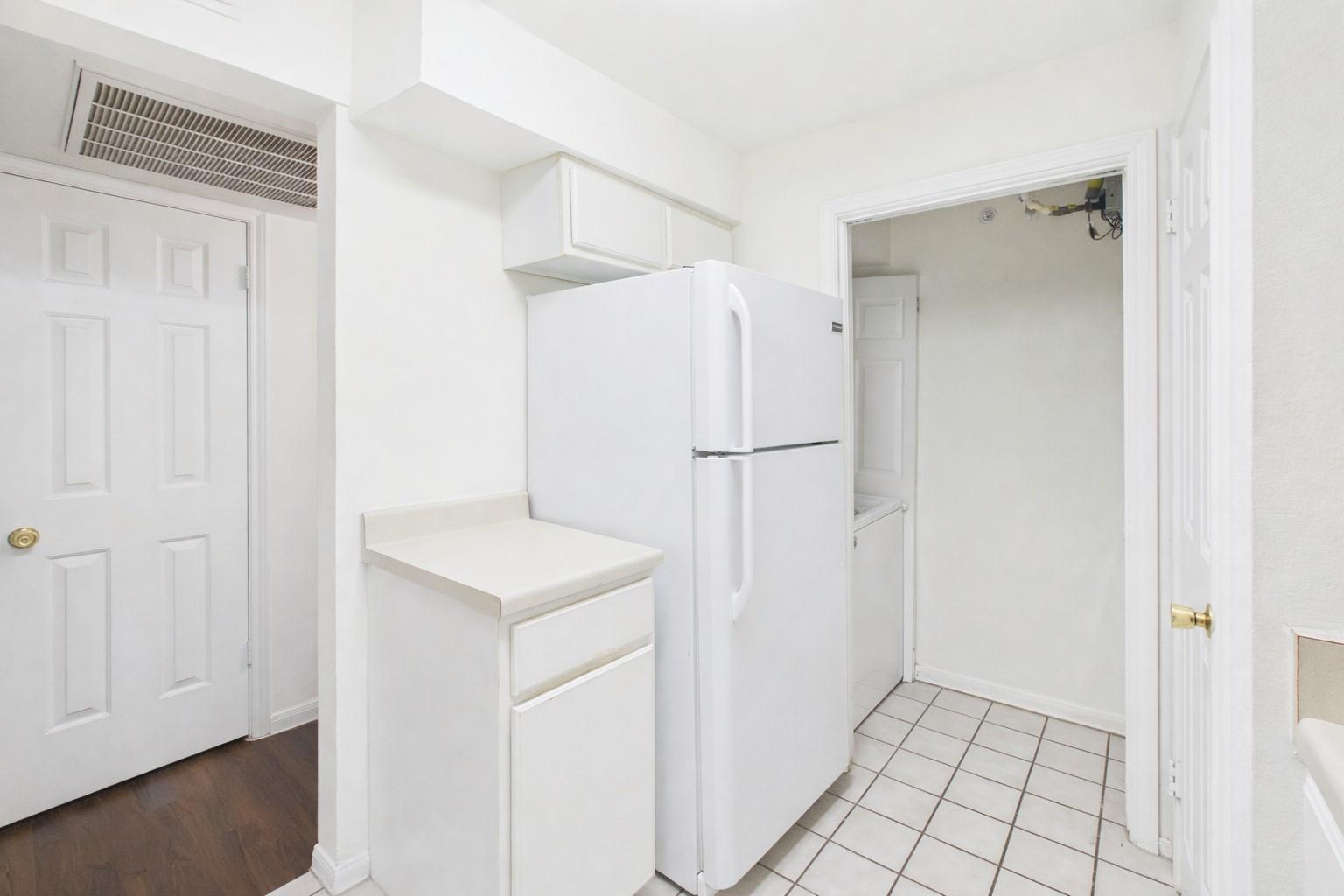 501 W 26th St # 314, Austin, TX 78705