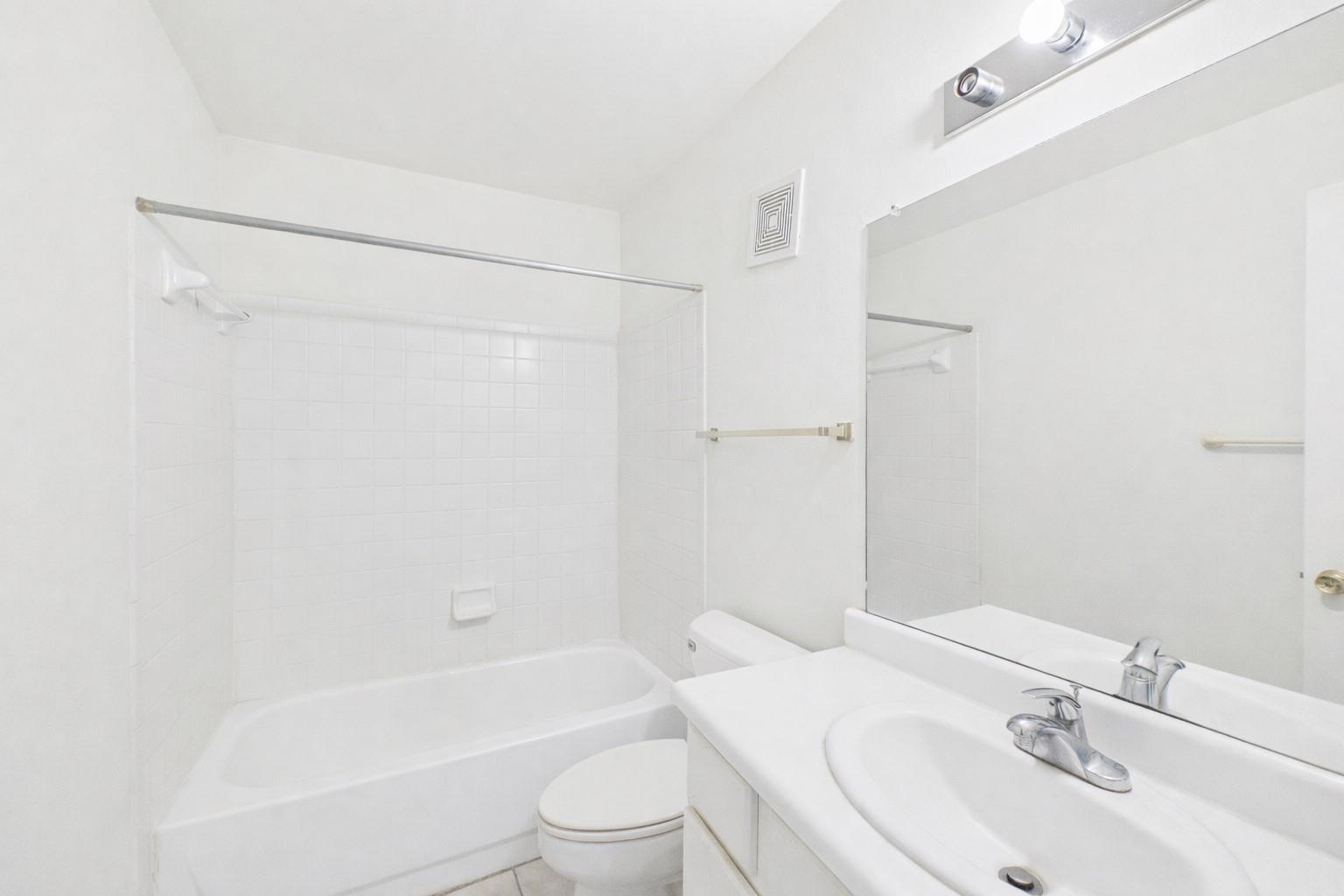 501 W 26th St # 314, Austin, TX 78705