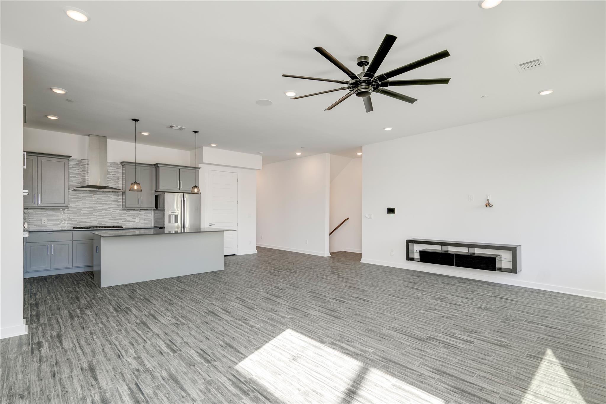 1417 Kramer Ln # 13, Austin, TX 78758