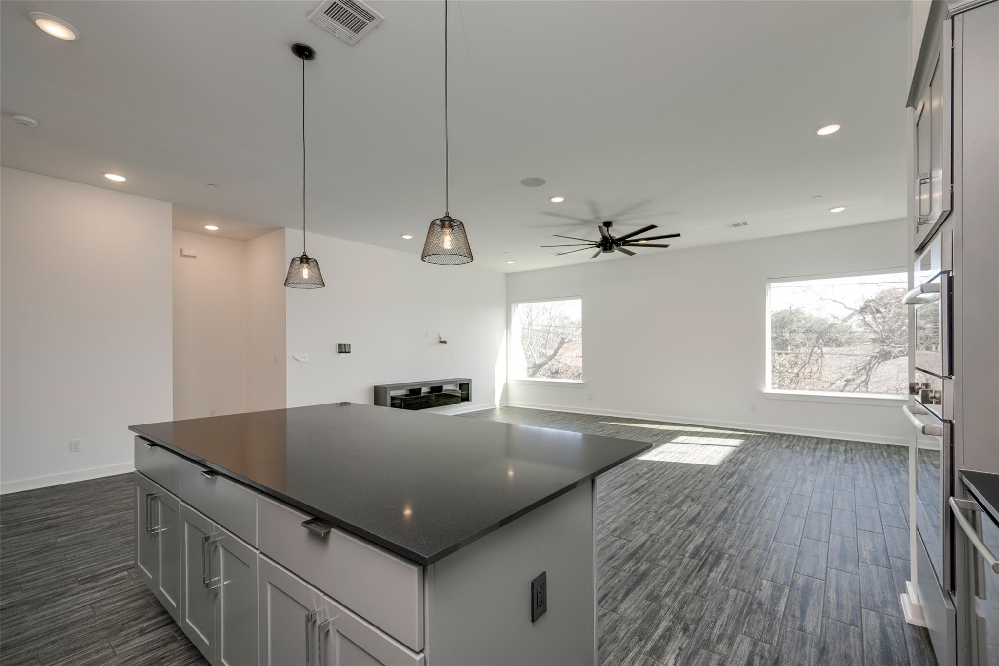 1417 Kramer Ln # 13, Austin, TX 78758