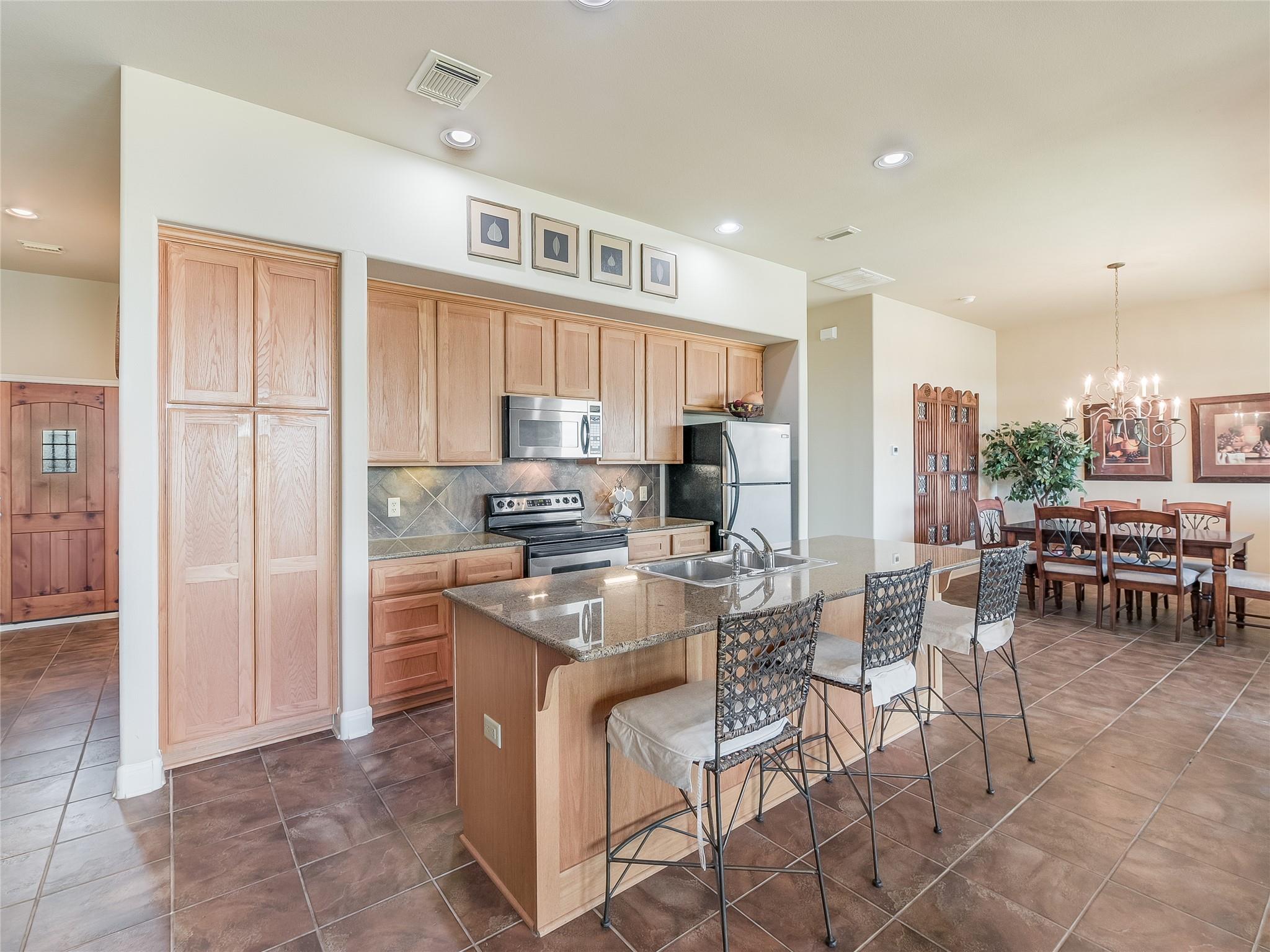 1908 Kahala Sunset Dr # G, Spicewood, TX 78669