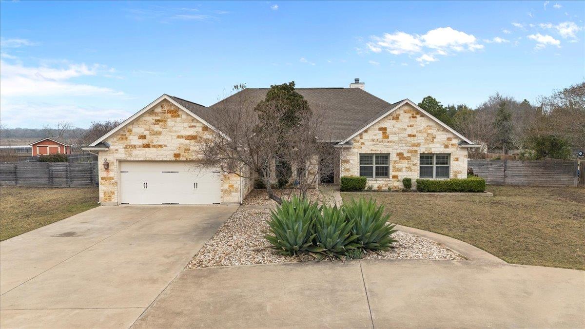 106 Spring Mdw, Bastrop, TX 78602