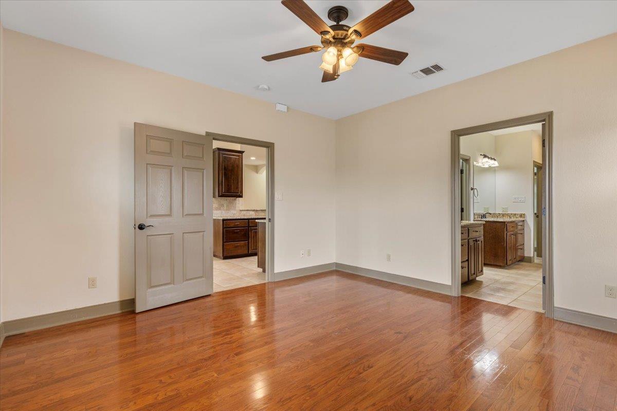 106 Spring Mdw, Bastrop, TX 78602