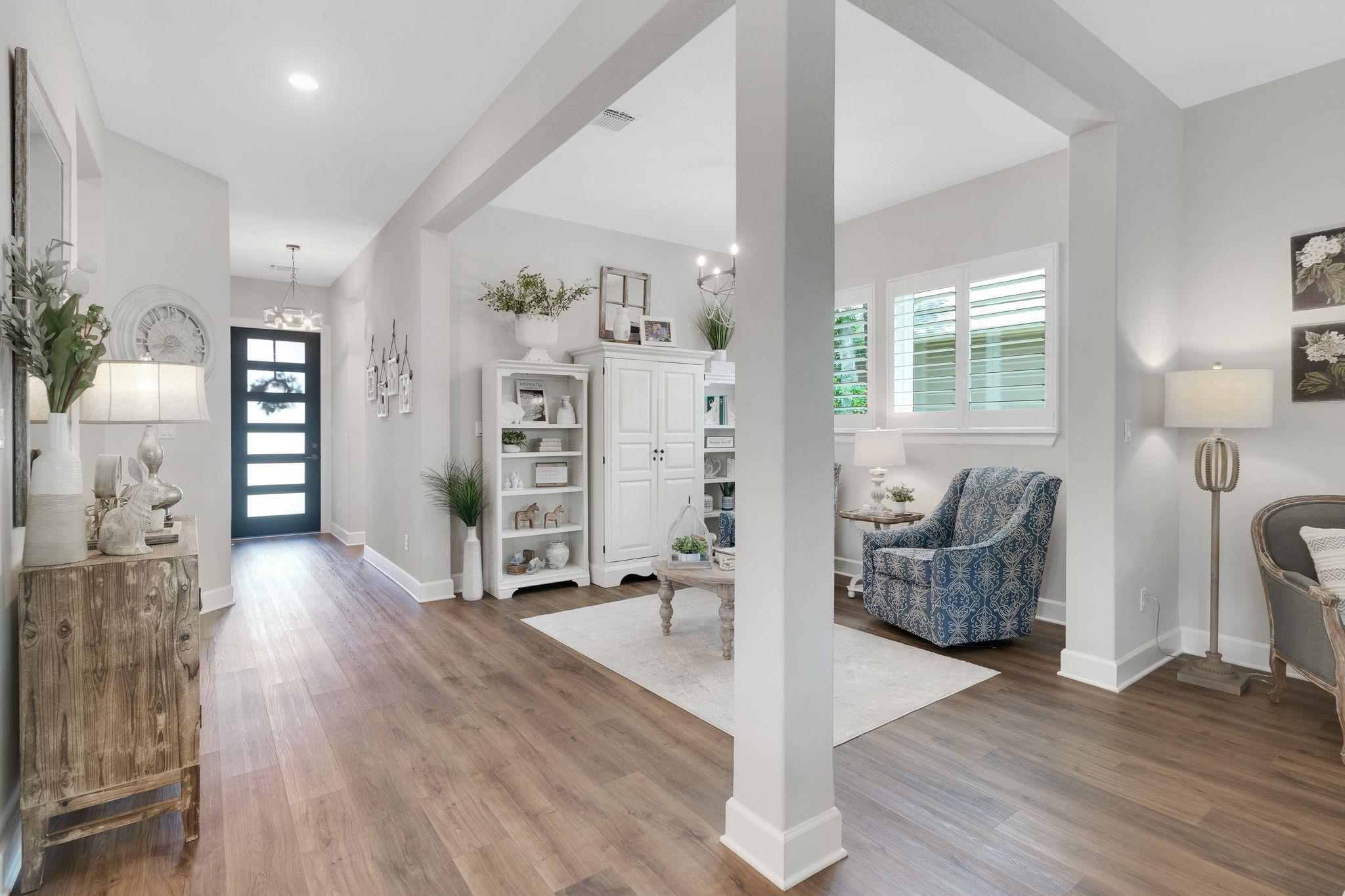 121 Monterey Oak Trl, Georgetown, TX 78628