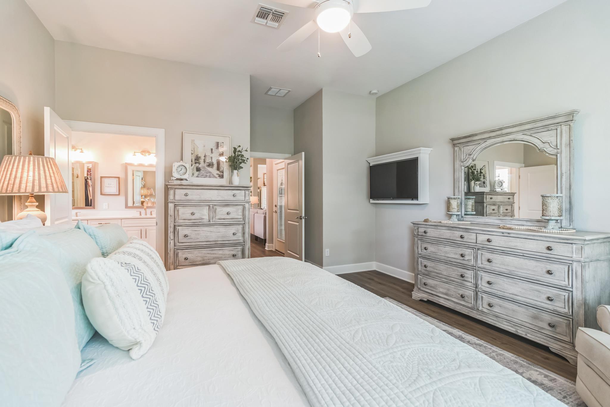 121 Monterey Oak Trl, Georgetown, TX 78628