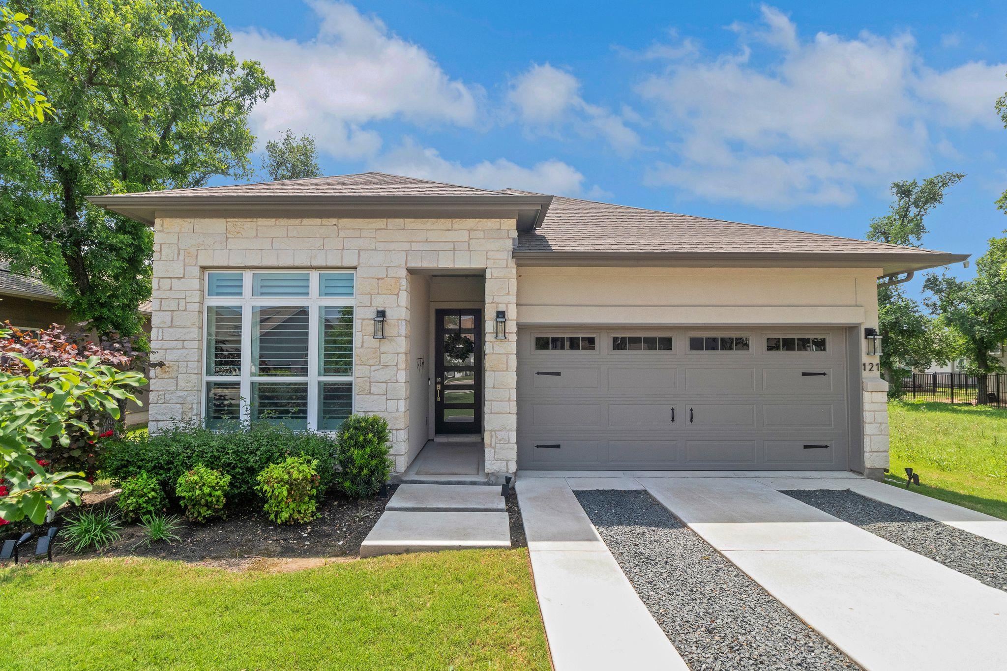 121 Monterey Oak Trl, Georgetown, TX 78628