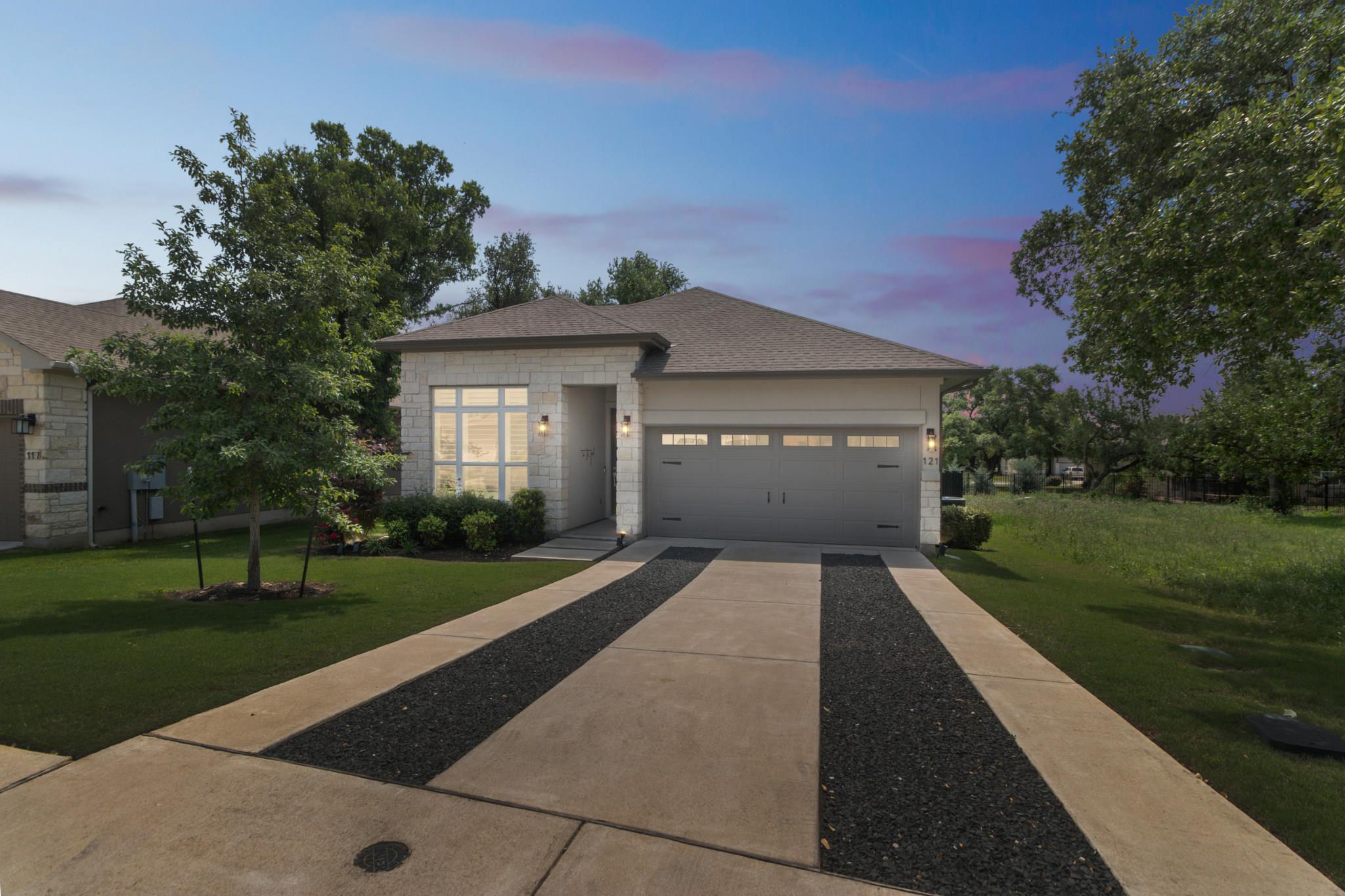 121 Monterey Oak Trl, Georgetown, TX 78628