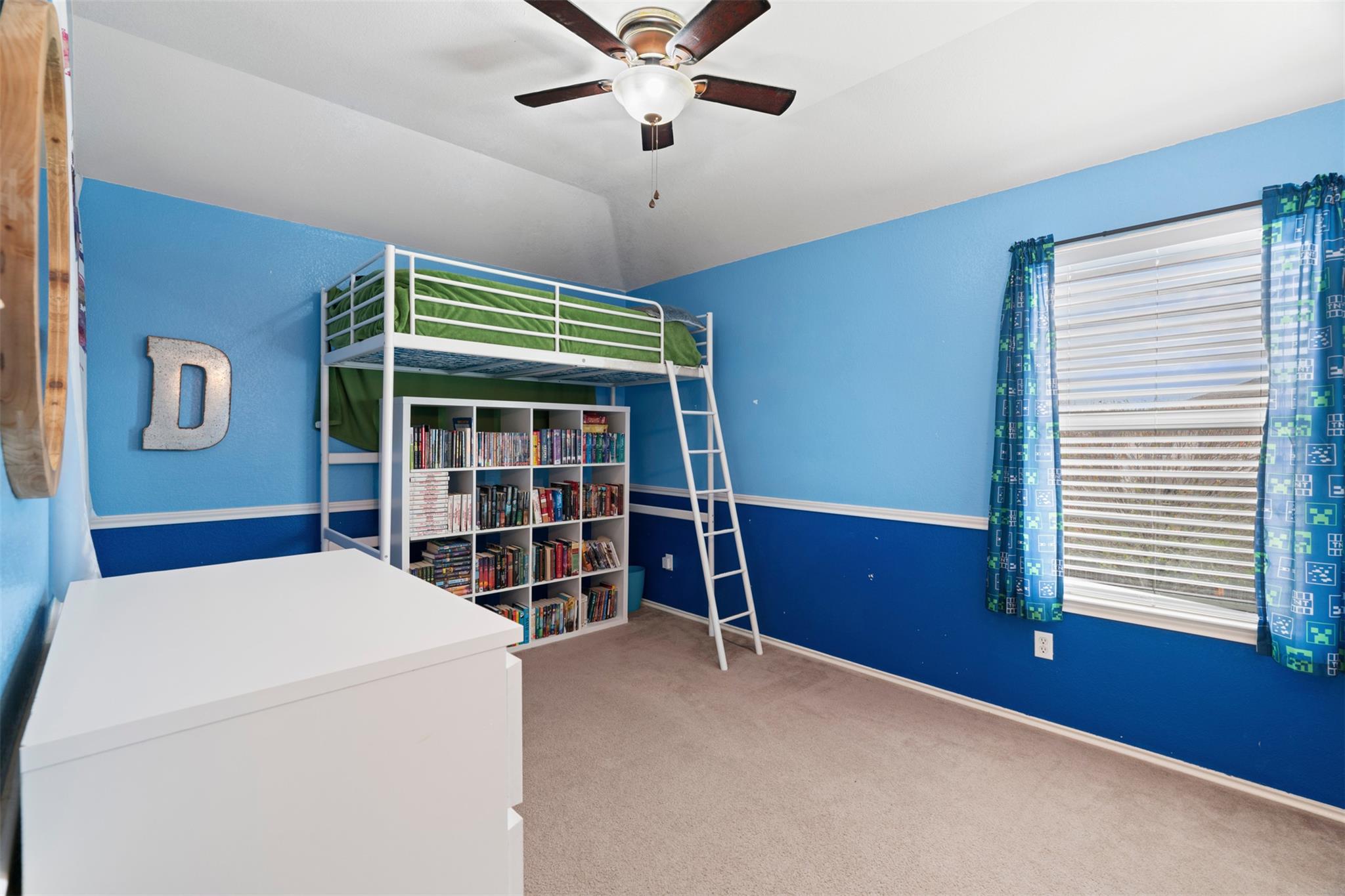 315 Swenson Dr, Hutto, TX 78634