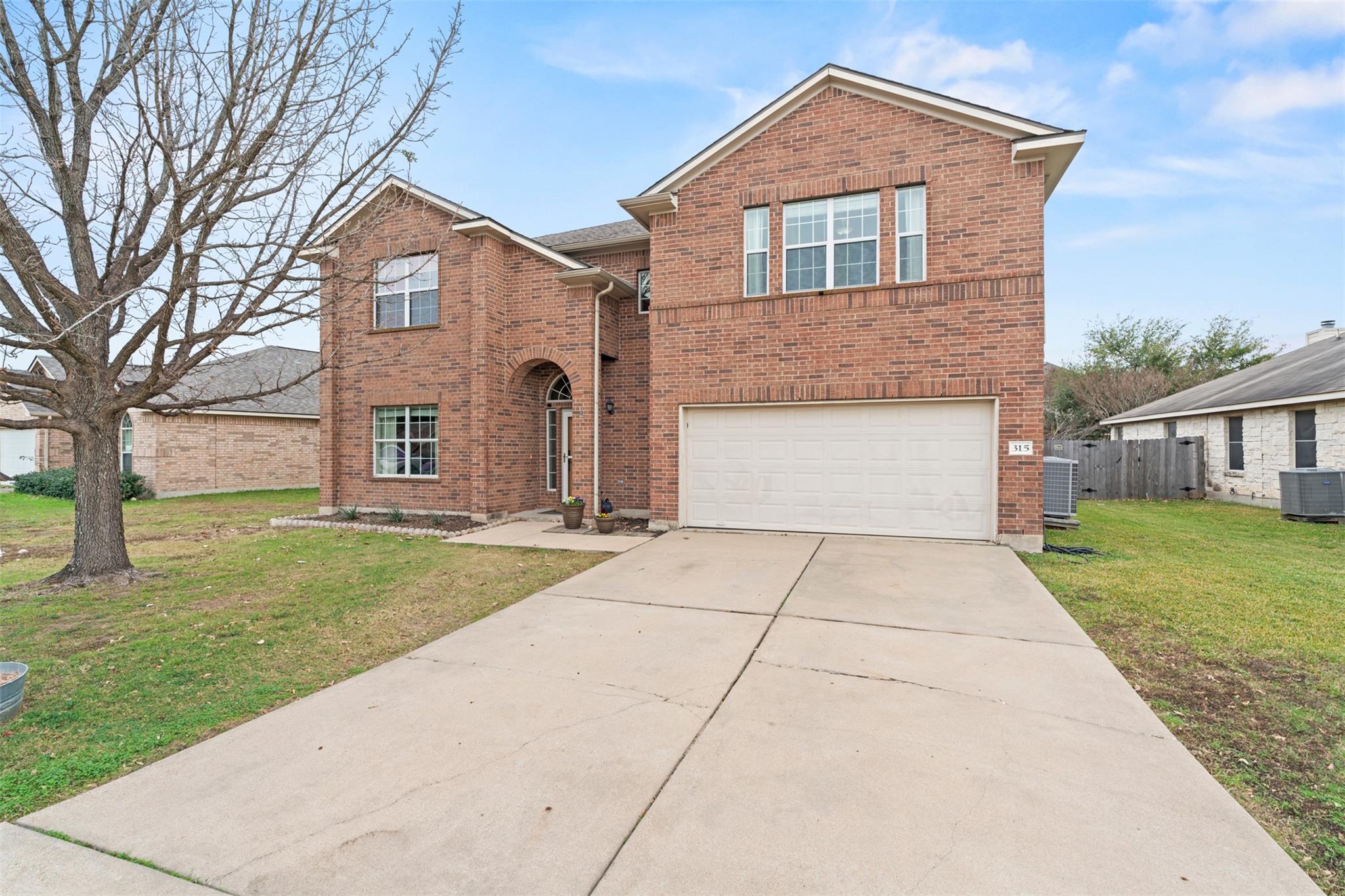 315 Swenson Dr, Hutto, TX 78634