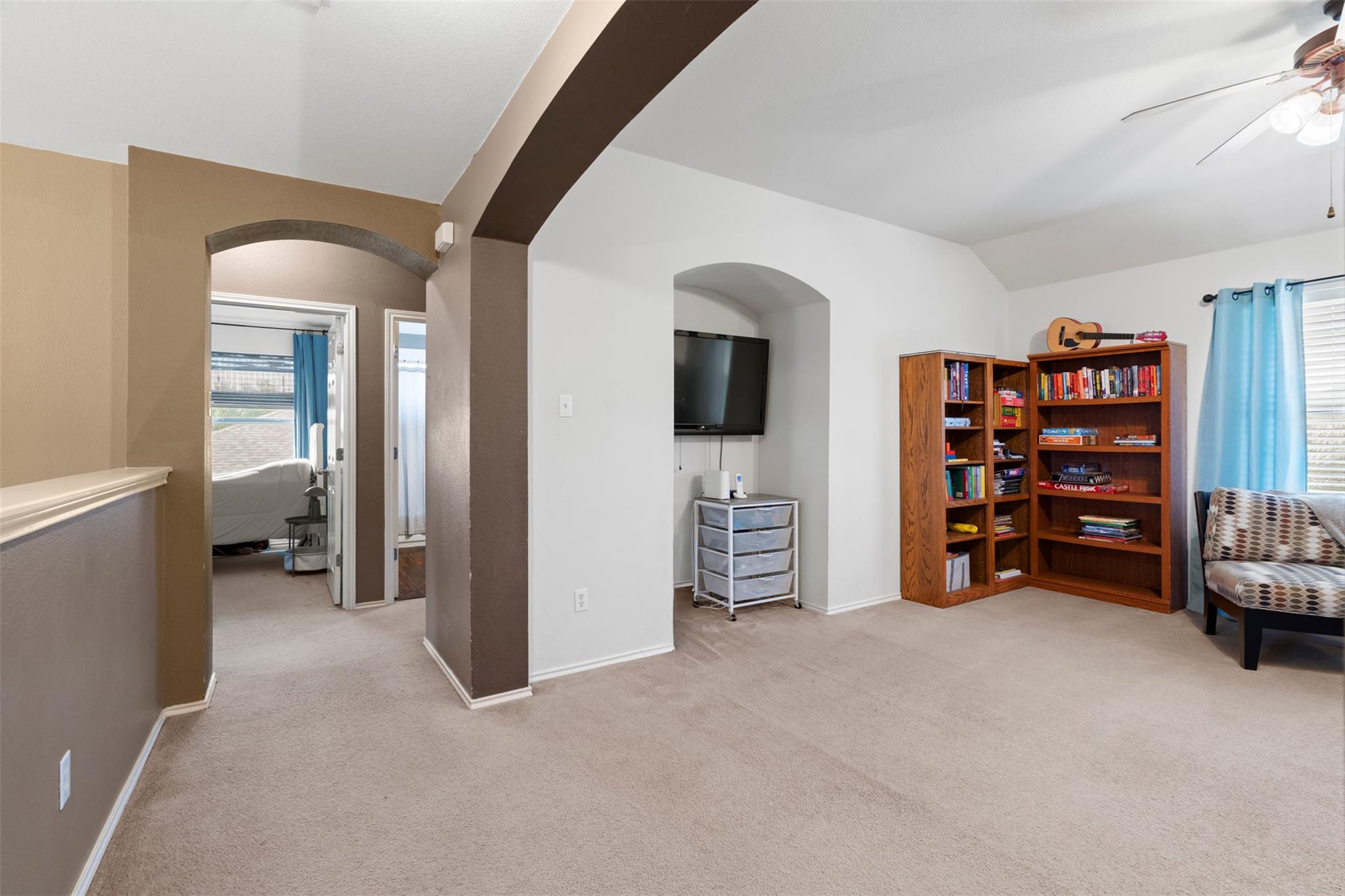 315 Swenson Dr, Hutto, TX 78634