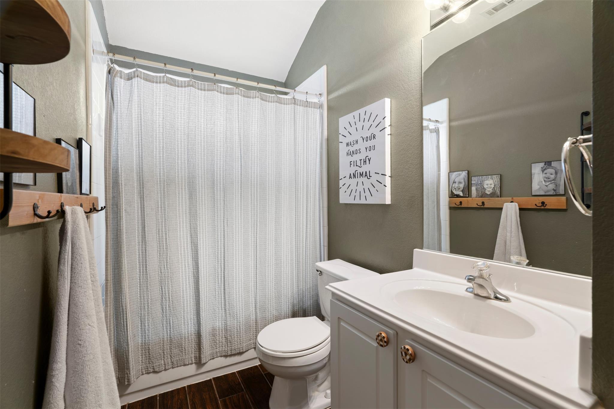 315 Swenson Dr, Hutto, TX 78634