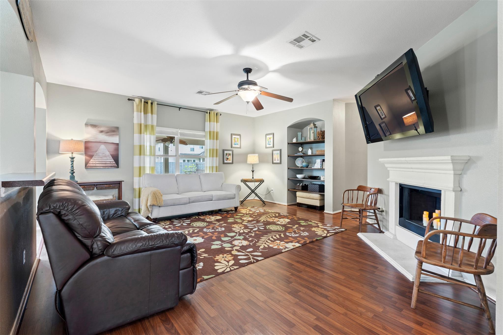 315 Swenson Dr, Hutto, TX 78634