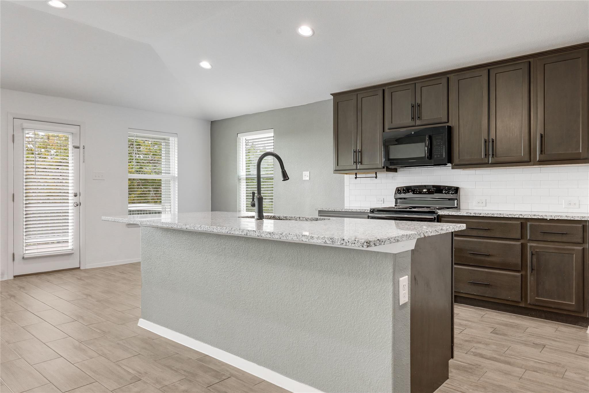 20506 National Dr, Lago Vista, TX 78645