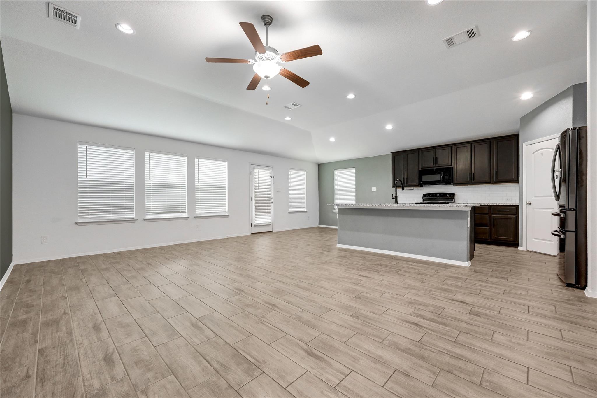 20506 National Dr, Lago Vista, TX 78645