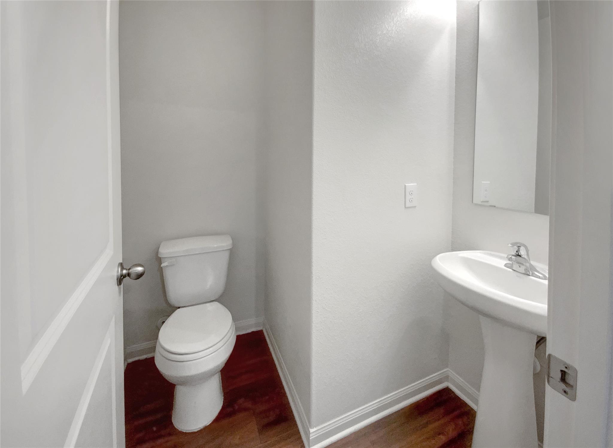 138 Niven Path # 26E, Jarrell, TX 76537