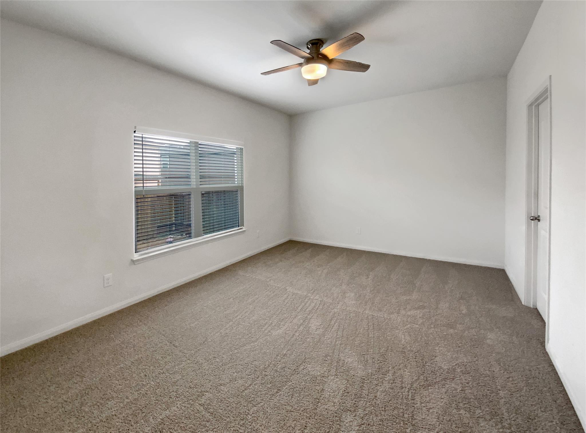 138 Niven Path # 26E, Jarrell, TX 76537