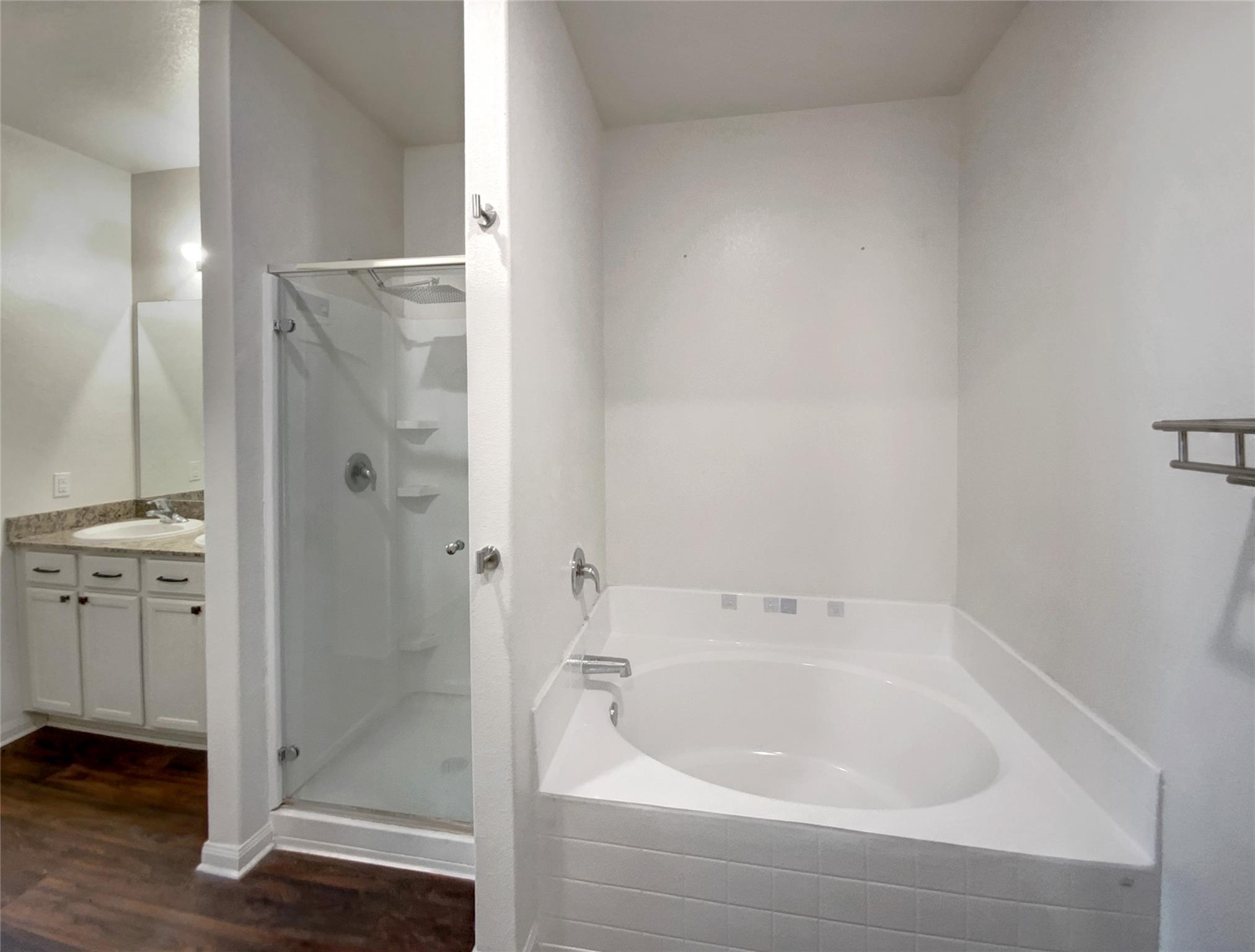 138 Niven Path # 26E, Jarrell, TX 76537