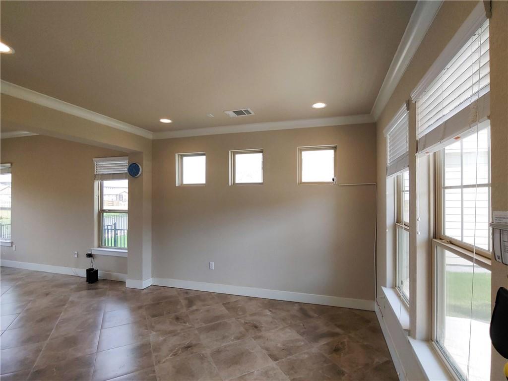 9303 Mcknight Loop, Austin, TX 78717