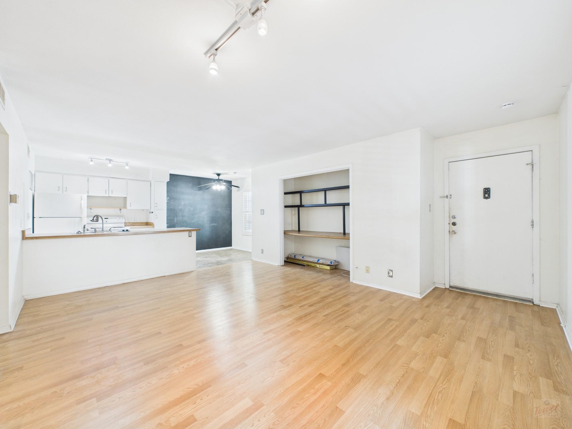 910 Duncan Ln # 26, Austin, TX 78705