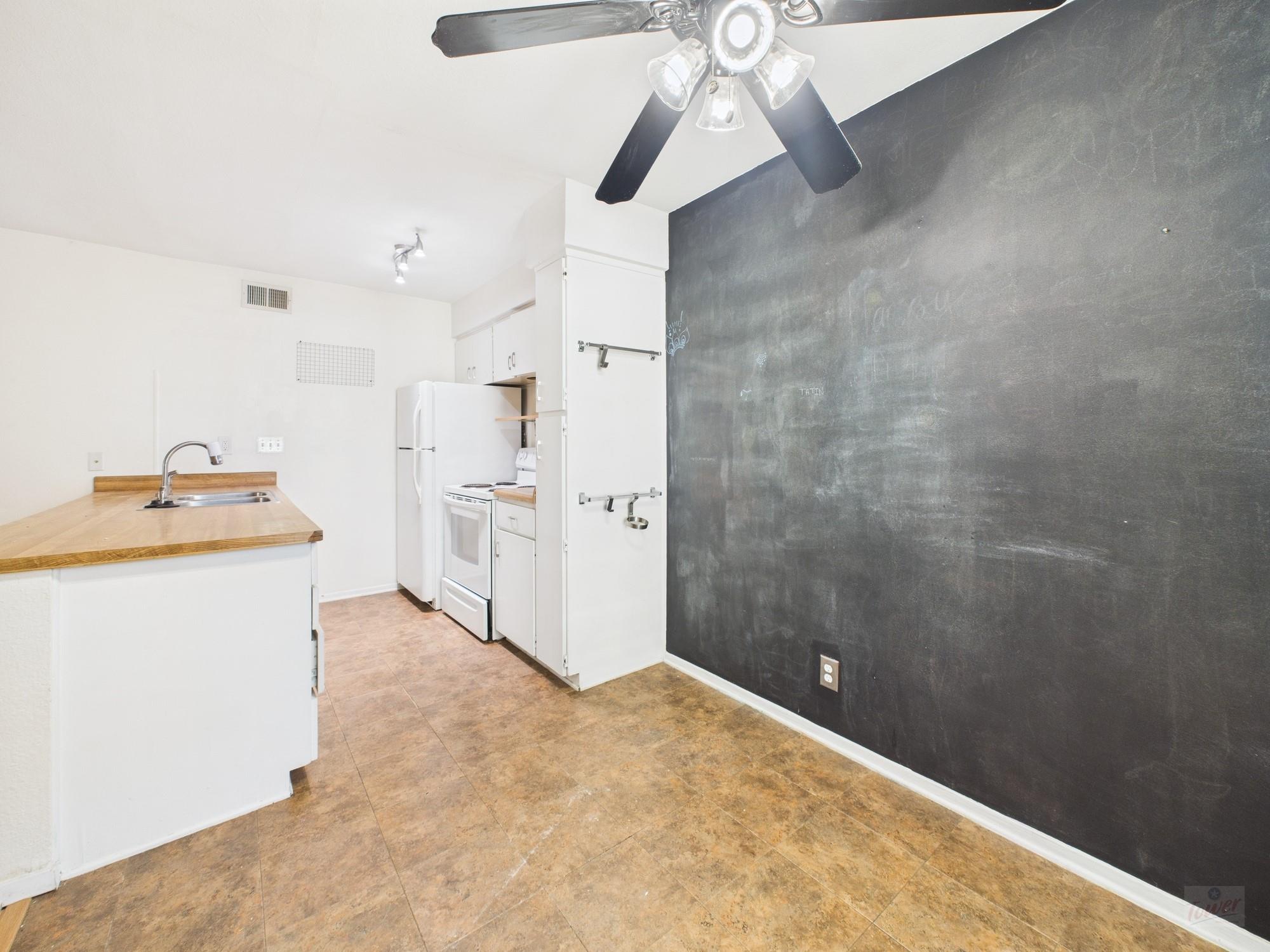 910 Duncan Ln # 26, Austin, TX 78705