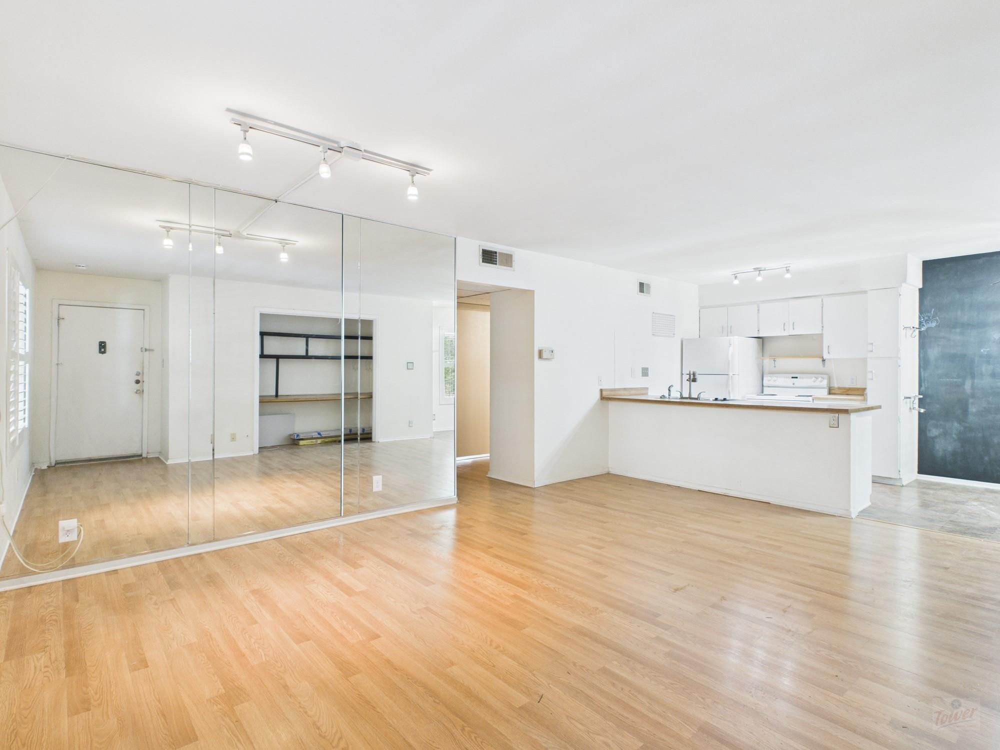 910 Duncan Ln # 26, Austin, TX 78705