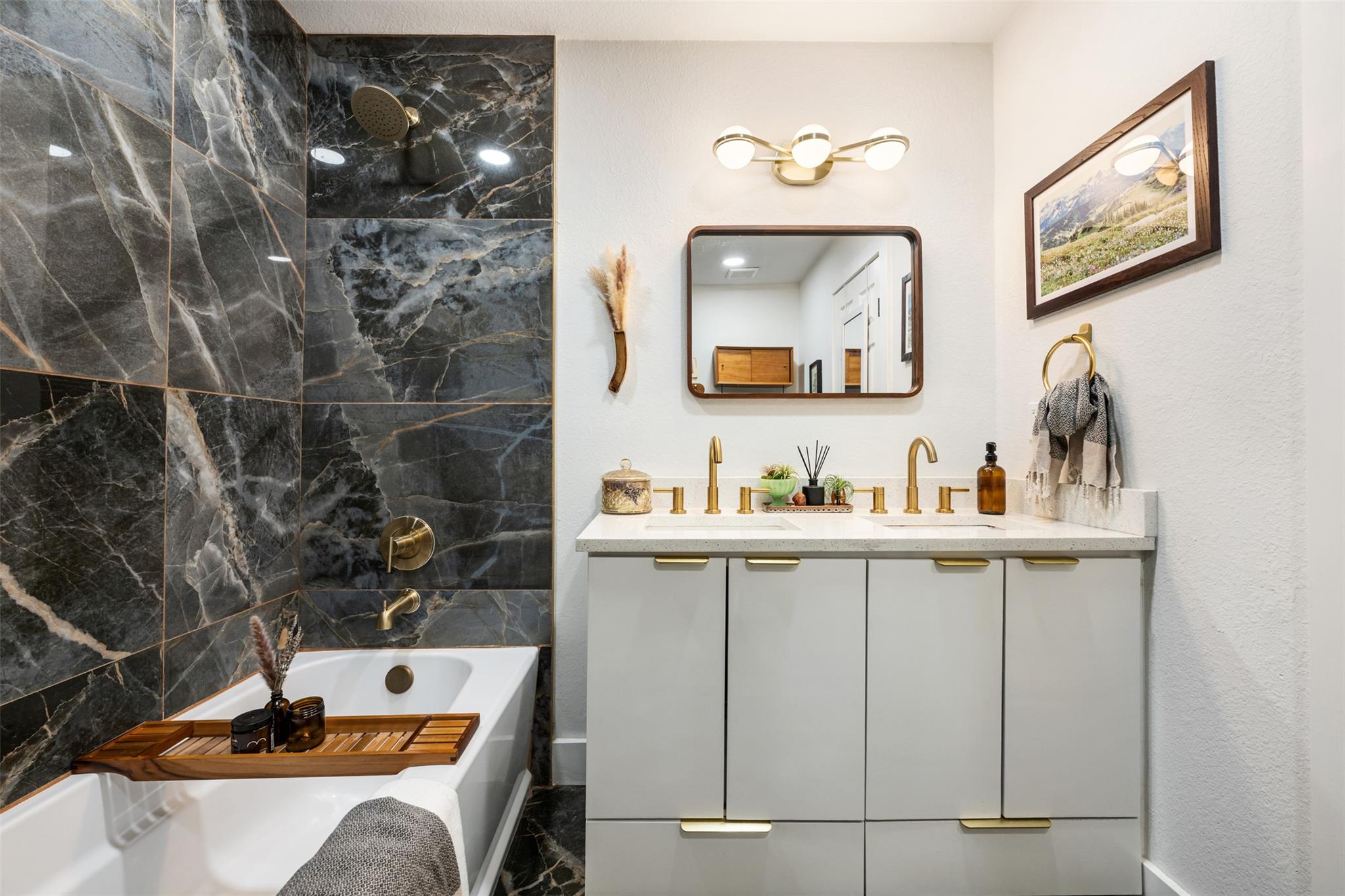 1616 Webberville Rd # A, Austin, TX 78721