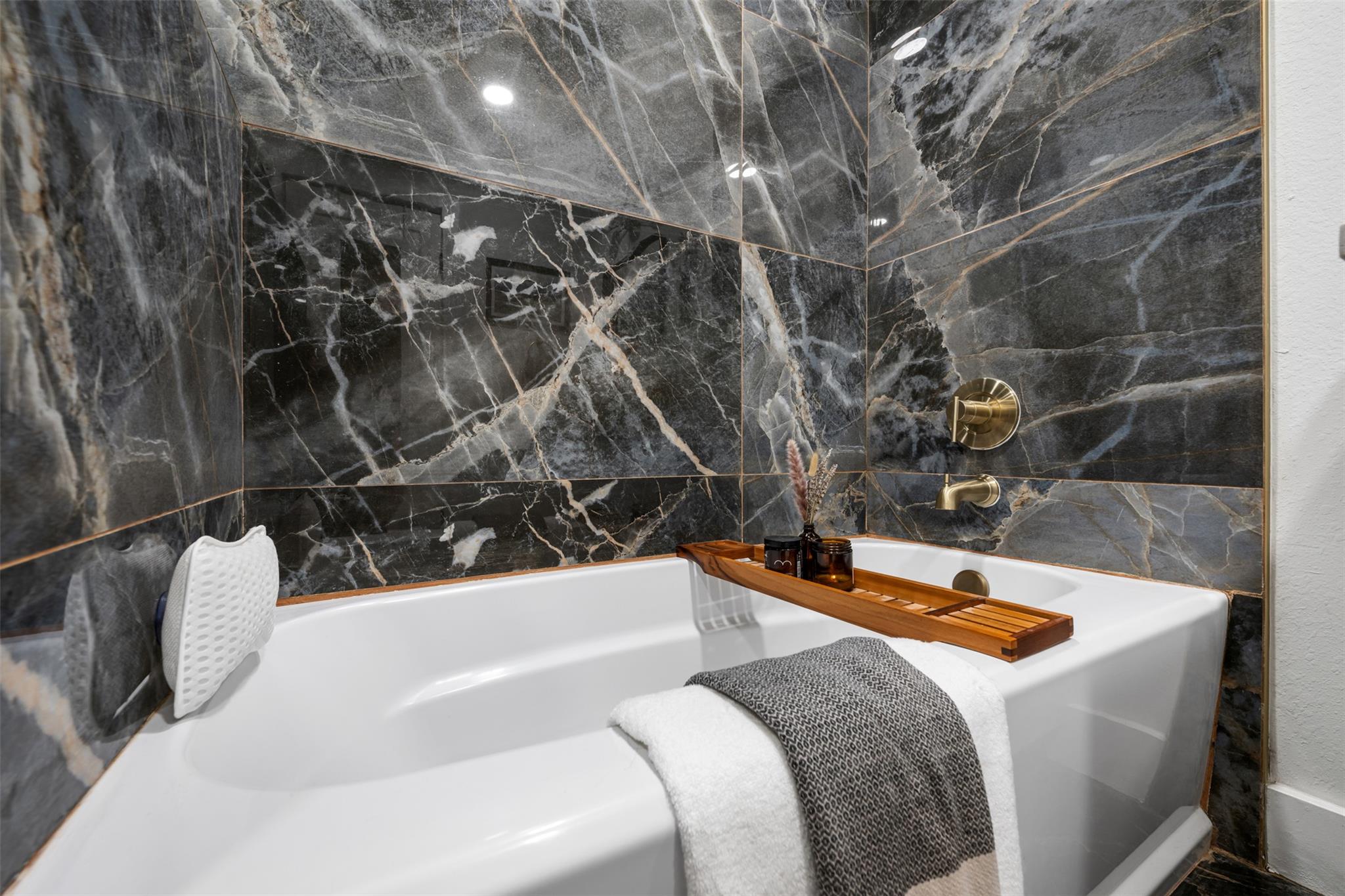 1616 Webberville Rd # A, Austin, TX 78721