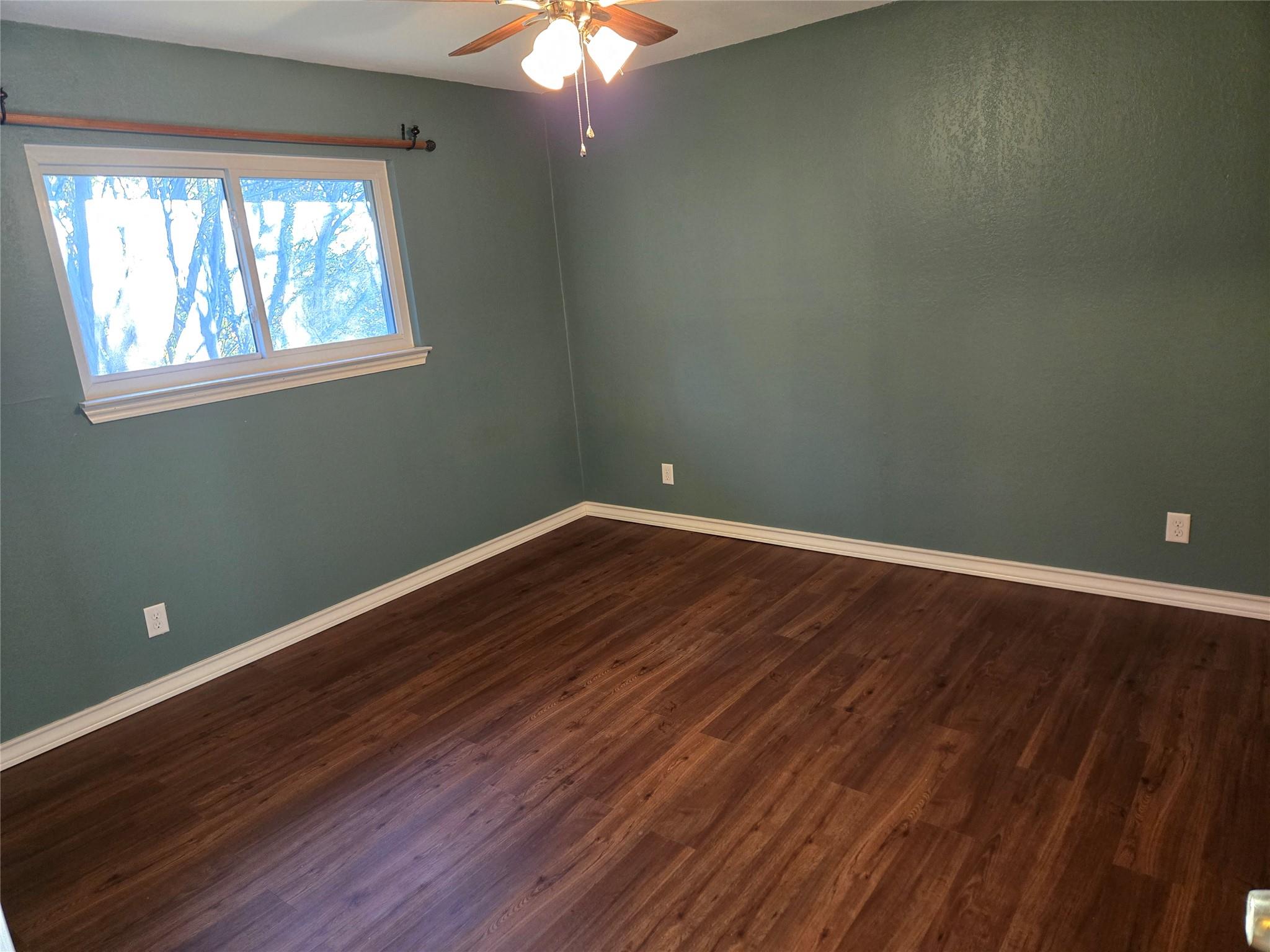 3211 Harpers Ferry Ln, Austin, TX 78745