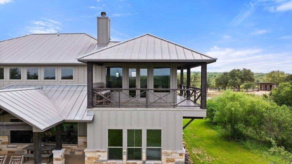 3830 Outback Trl, Spicewood, TX 78669