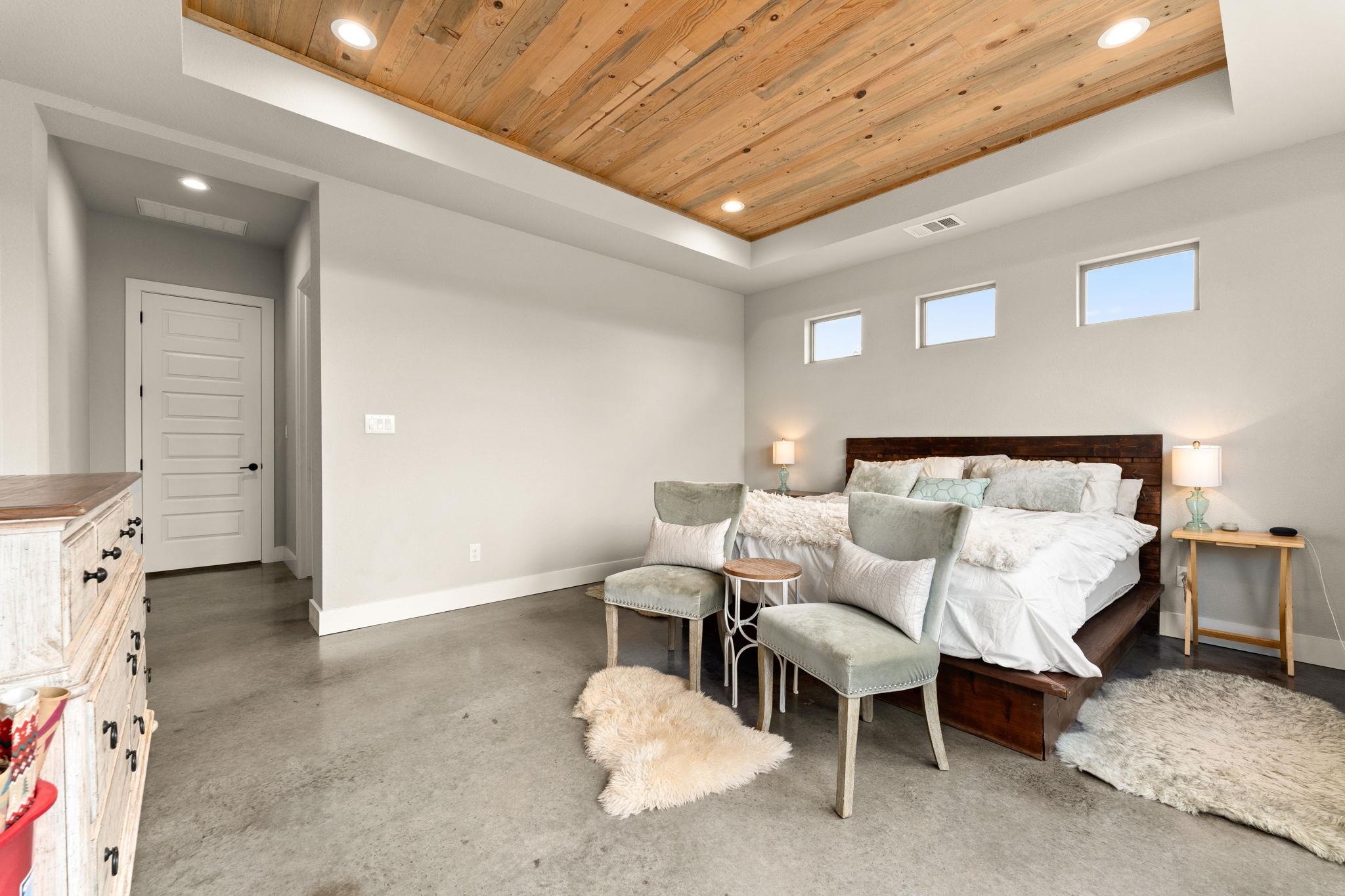 3830 Outback Trl, Spicewood, TX 78669