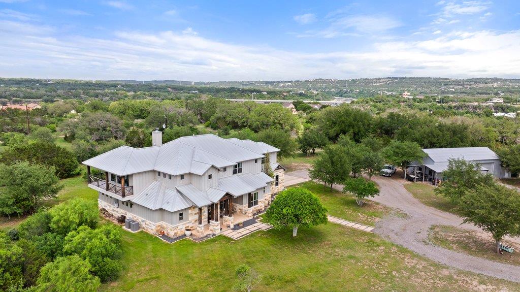 3830 Outback Trl, Spicewood, TX 78669