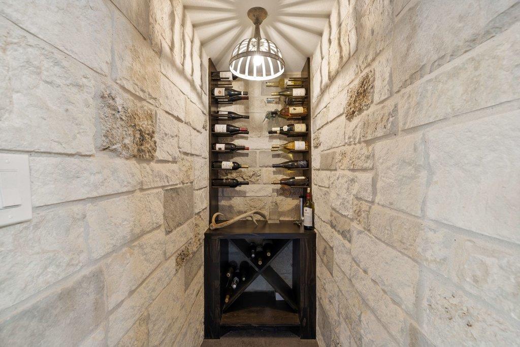 3830 Outback Trl, Spicewood, TX 78669