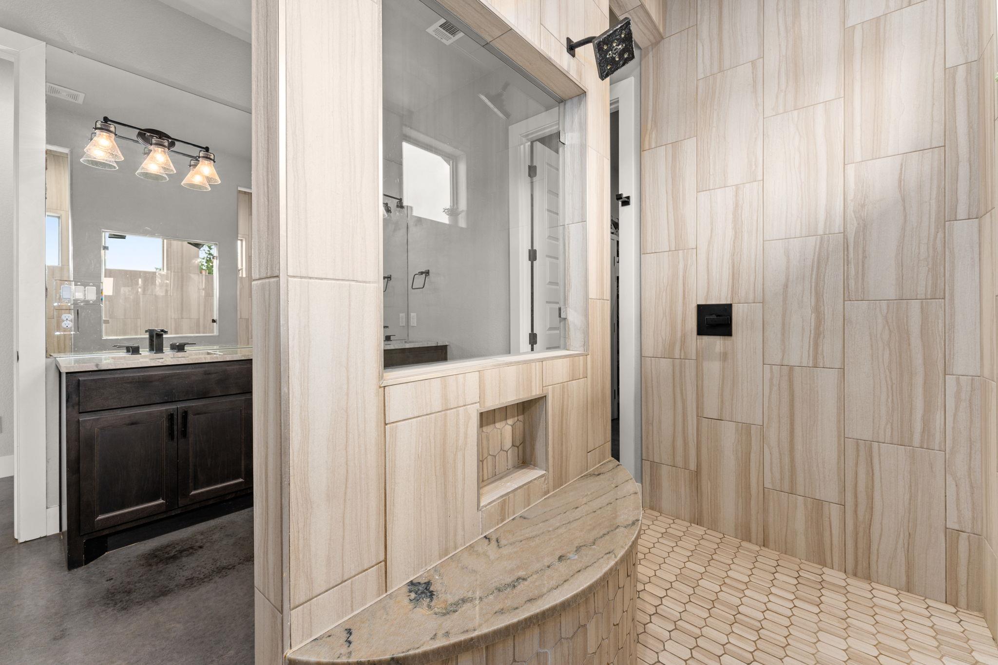 3830 Outback Trl, Spicewood, TX 78669