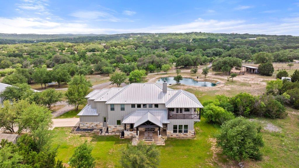 3830 Outback Trl, Spicewood, TX 78669